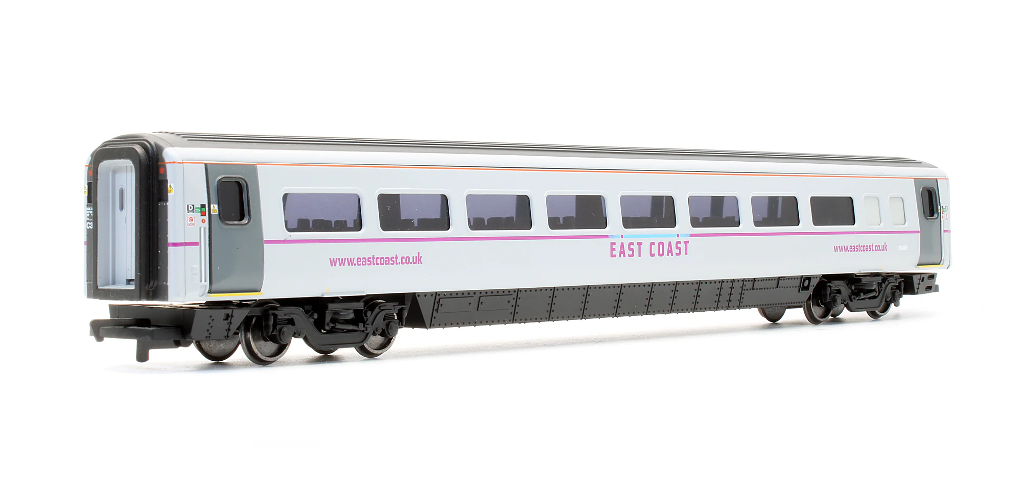 Pre-Owned R4666B East Coast MK4 Standard Open Coach '12425' - Image 2