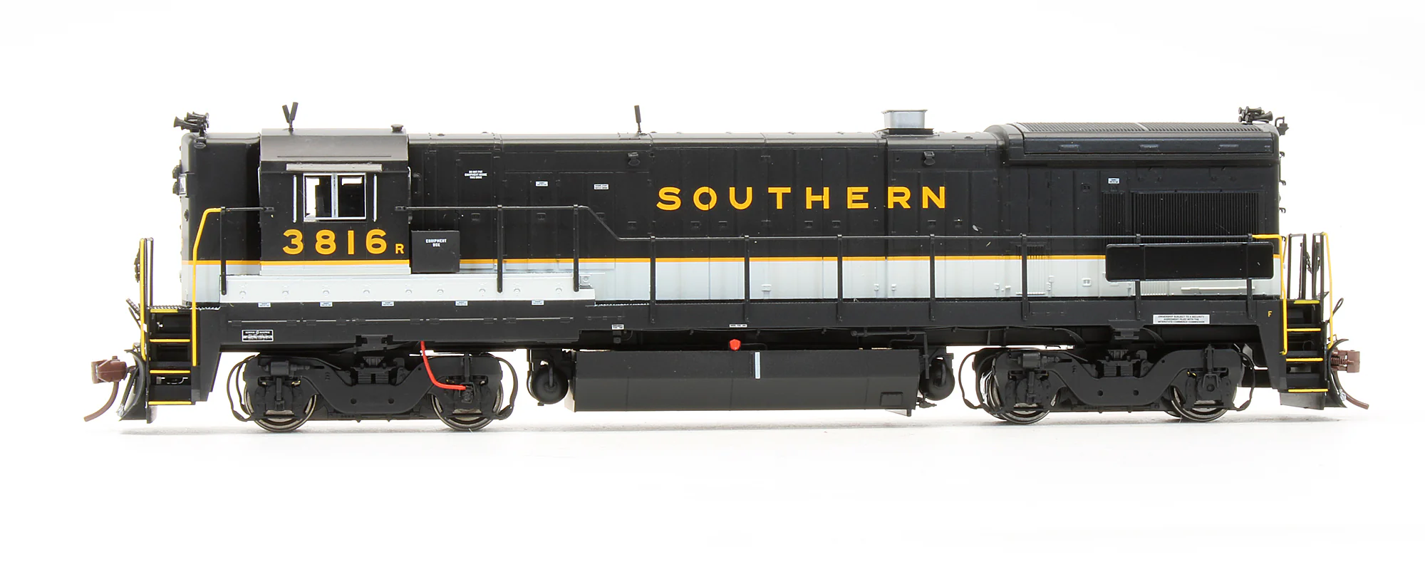 18536 Pre-Owned GE B36-7 Diesel Locomotive Southern Tuxedo Scheme - Road #3816 - DCC Sound - Image 4