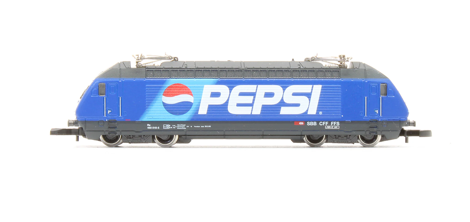 88452 Pre-Owned Re 460 018-5 'Pepsi' Electric Locomotive - Image 4