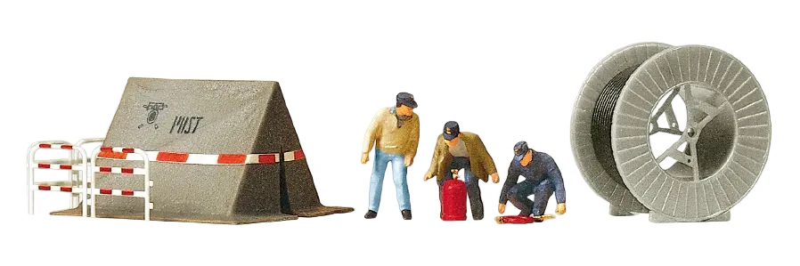 PR10374 Telecomms Workers (3) and Accessories Exclusive Figure Set