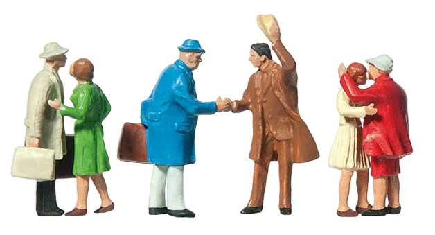 PR14028 Arriving Passengers (6) Standard Figure Set