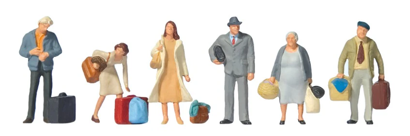 PR73001 Waiting Passengers (6) British OO Scale Figure Set