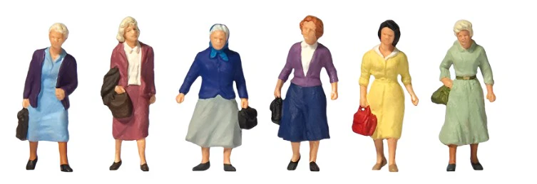 PR73012 Female Travellers (6) British OO Scale Figure Set