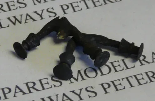 PS26 Triang Hornby Replacement Shanked Buffers (4 Pack) Blackened