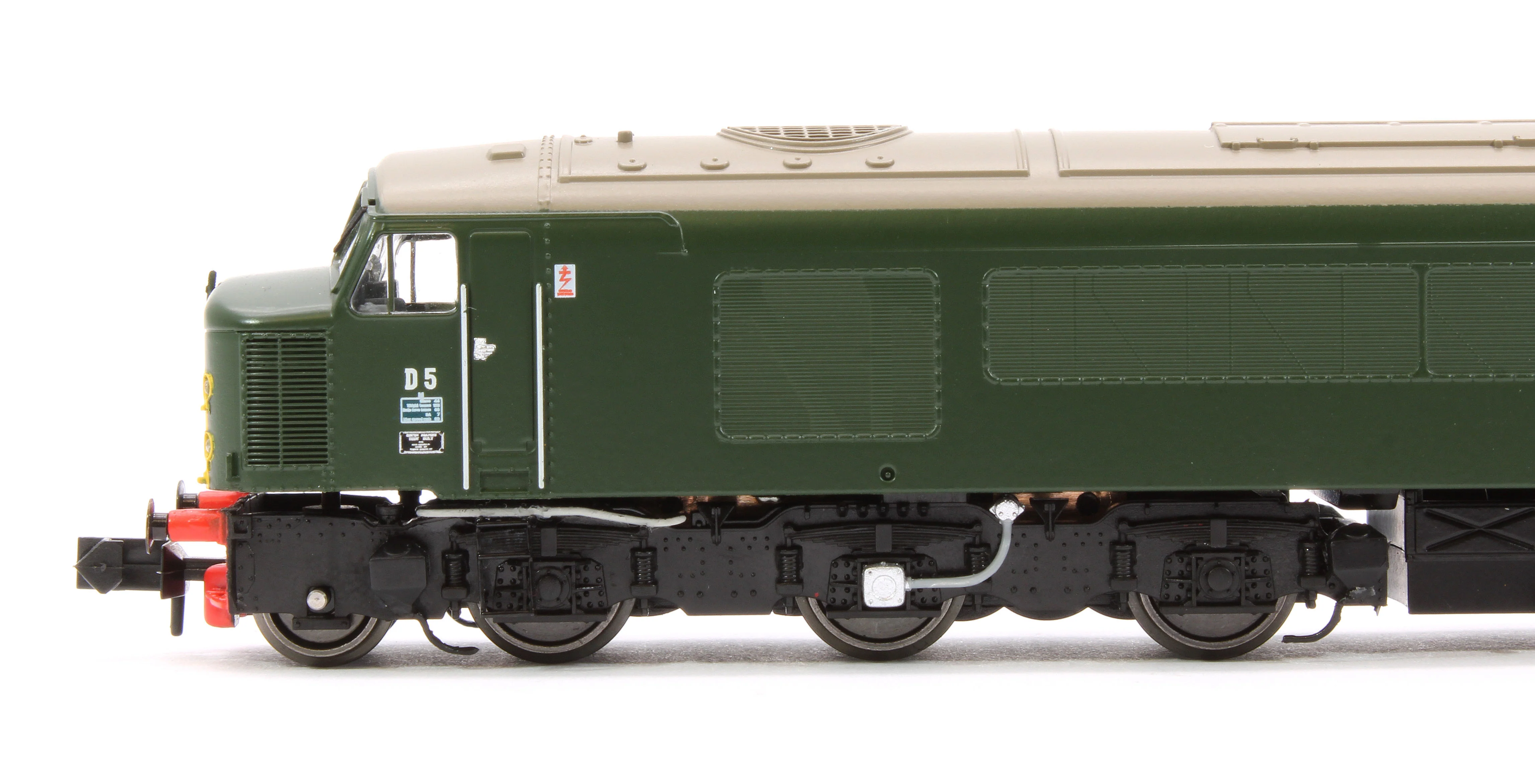 948004 Class 44 D5 "Cross Fell" BR Green With Small Yellow Panel Diesel Locomotive - Image 6
