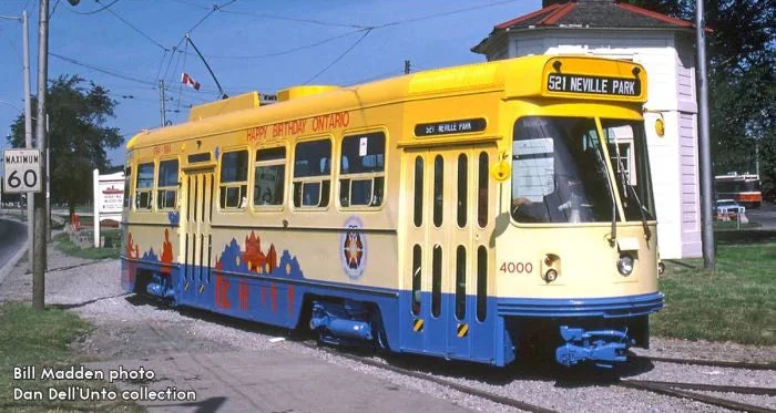 702015 HO CLRV (DC/Silent): TTC - "Happy Birthday Ontario": #4000