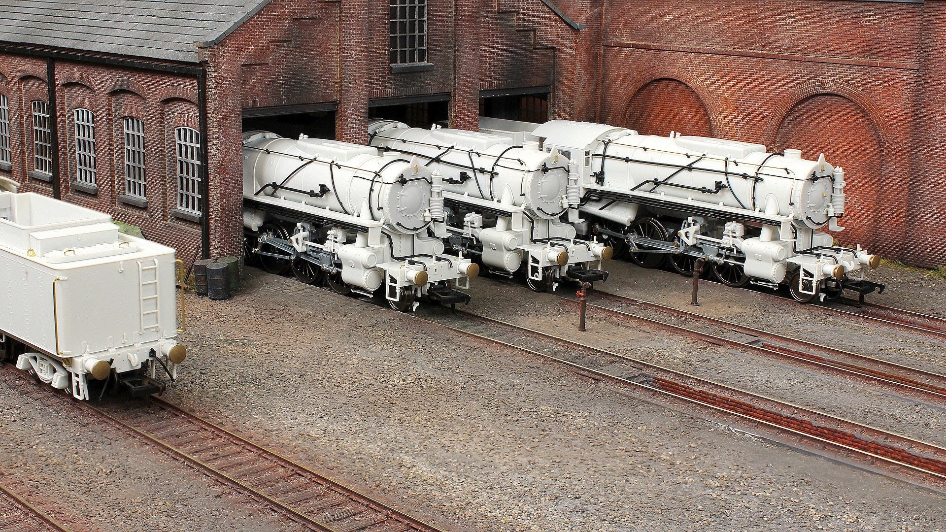 926004 USATC S160 2-8-0 SR Wartime Light Grey with Transportation Corps U.S.A on Tender No.2356 Steam Locomotive - Image 2