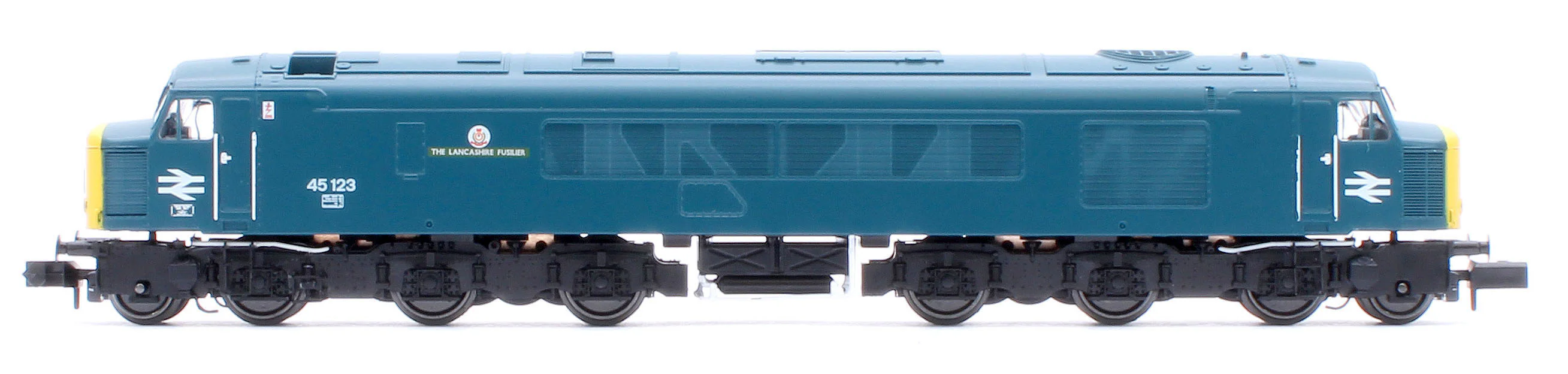 948106 Class 45 45123 "The Lancashire Fusilier" BR Blue With Headcode Blinds - Image 2