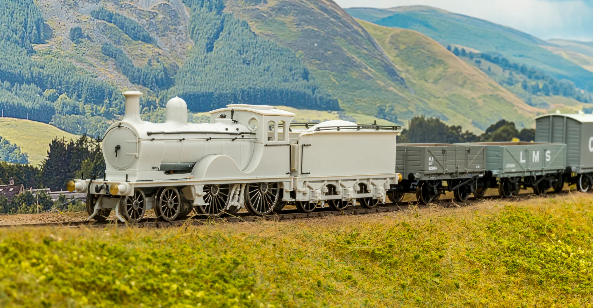 959504 LNER D40 Class 4-4-0 No.6852 'Glen Grant' - LNER Apple Green Steam Locomotive - DCC Sound - Image 10