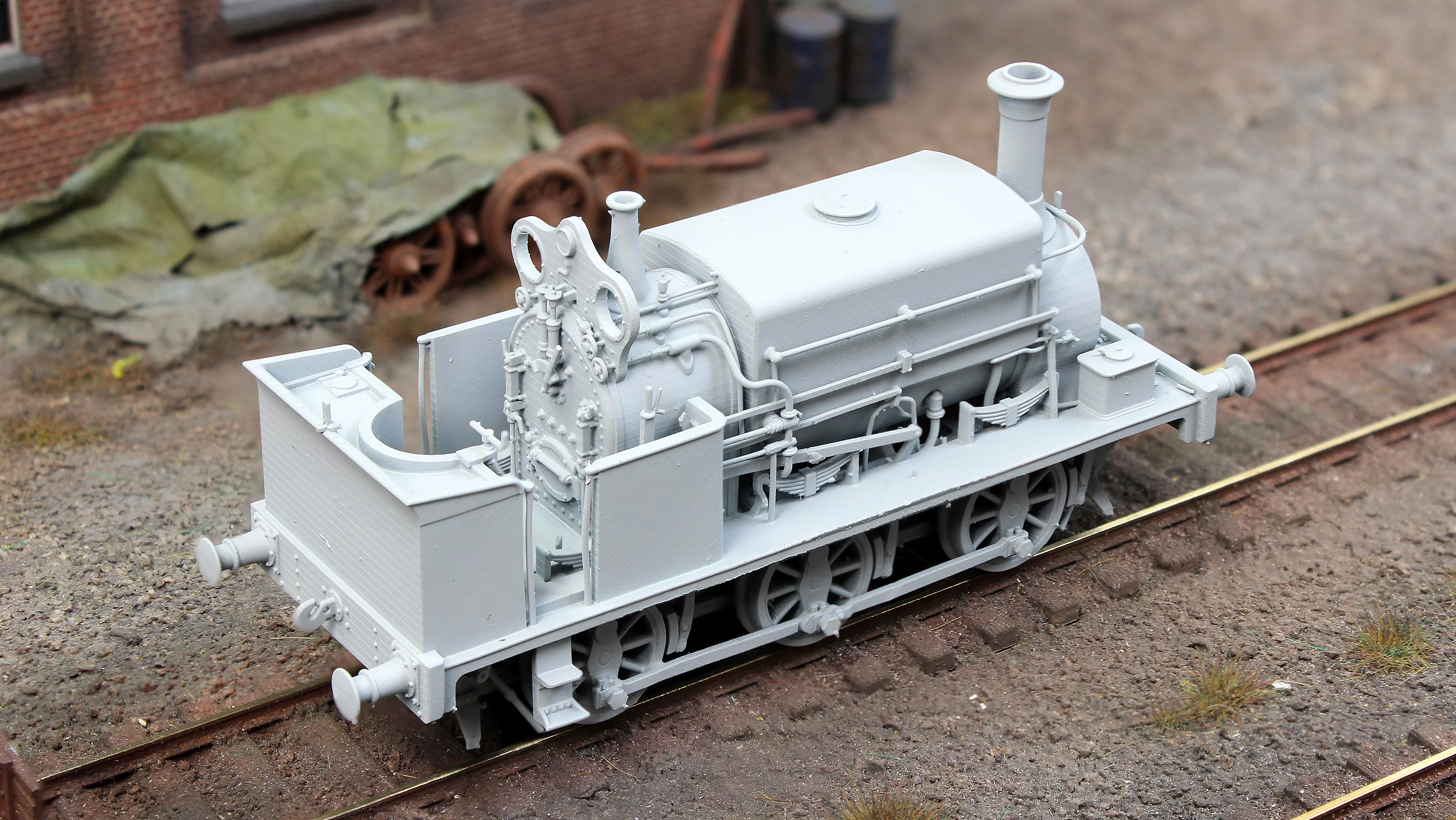 960008 Manning Wardle L Class Unnumbered in Plain Red 0-6-0ST Steam Tank Locomotive - Image 4
