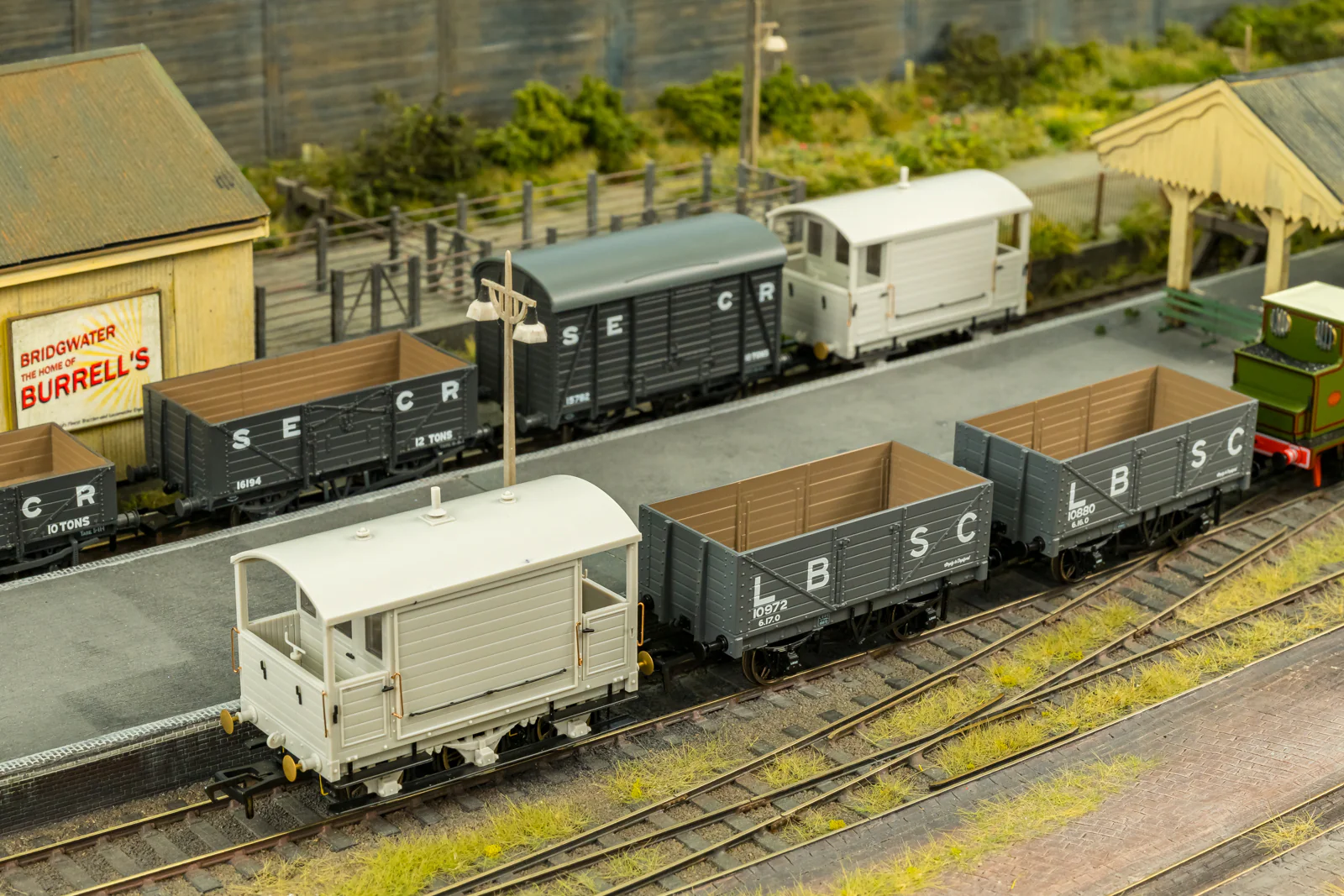 994107 LBSC 6 Wheel Brake Van - LB&SCRy No.273 - Image 4