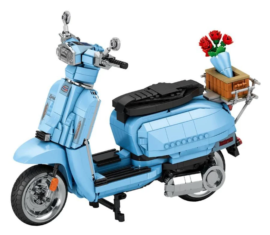 11037 Lambretta Scooter Sky Blue 1169pc Construction Set