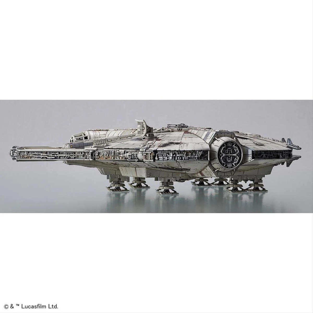 01211 Bandai Star Wars Millennium Falcon: The Last Jedi (1:144 Scale) Model Kit - Image 8