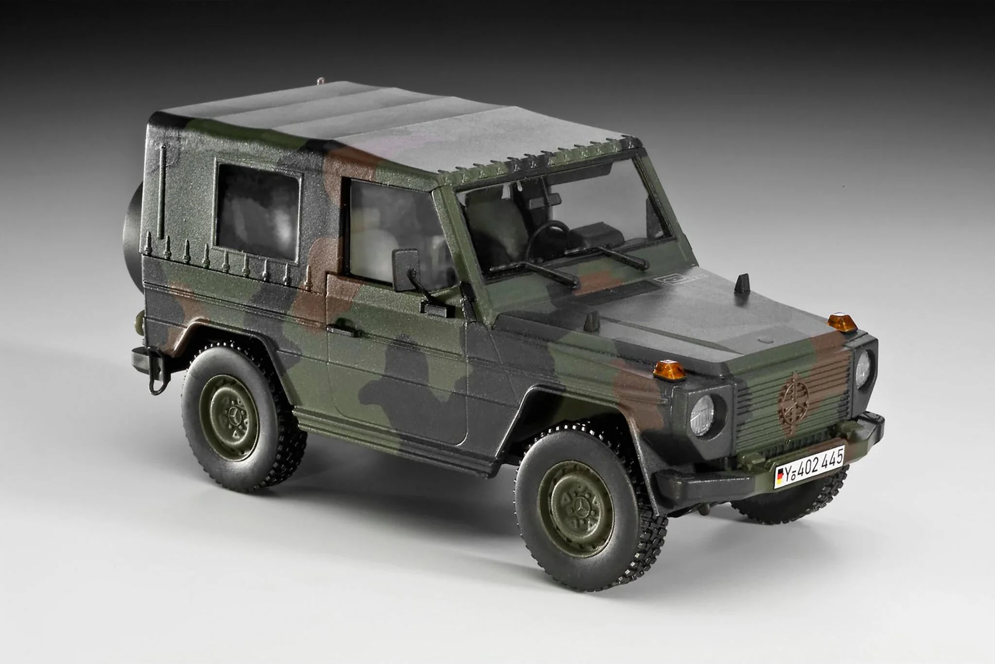 03277 Lkw gl leicht "Wolf" Model Kit - Image 3