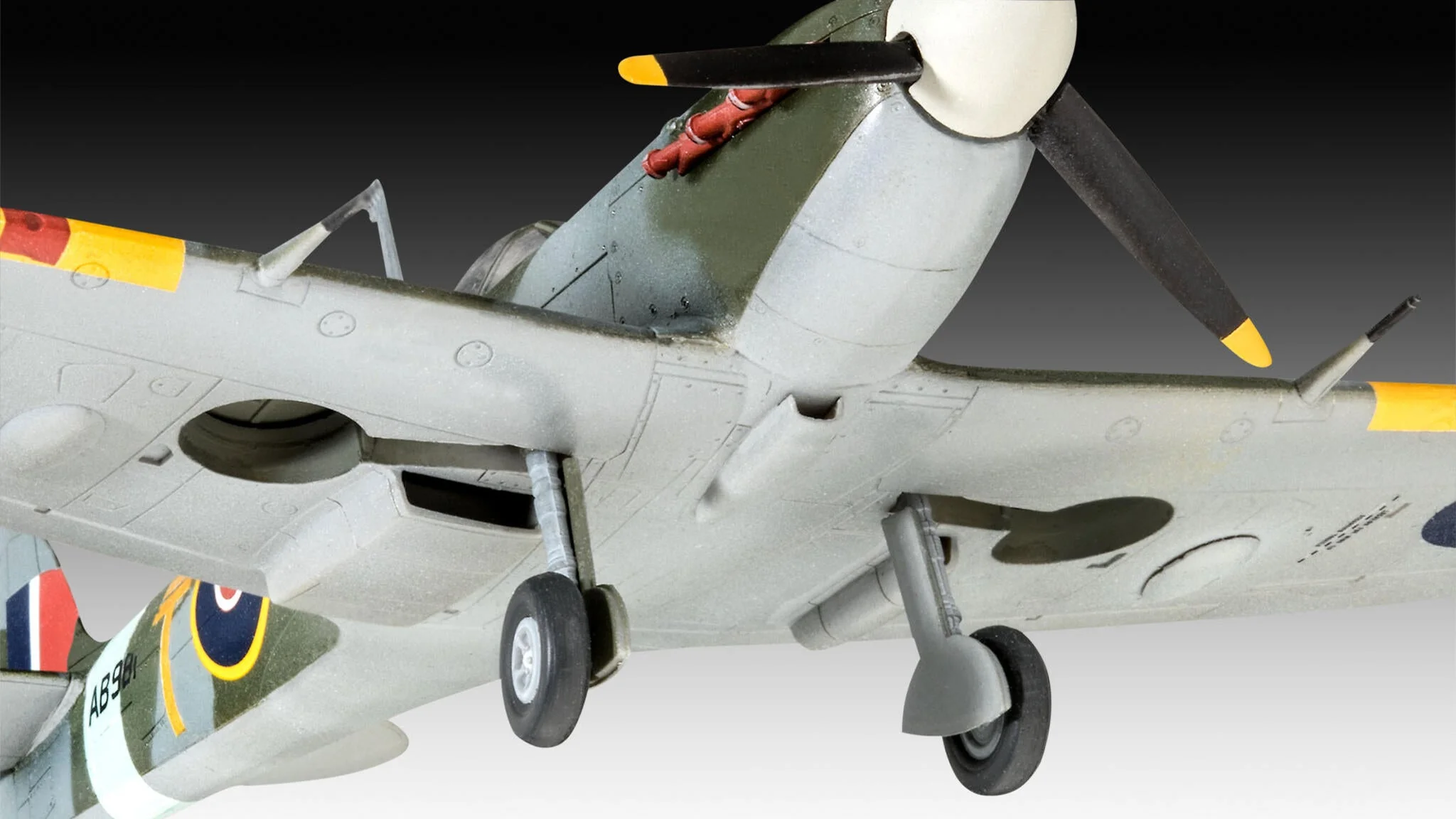03710 Combat Set Messerschmitt Bf109G-10 & Spitfire Mk.V Model Kit - Image 7