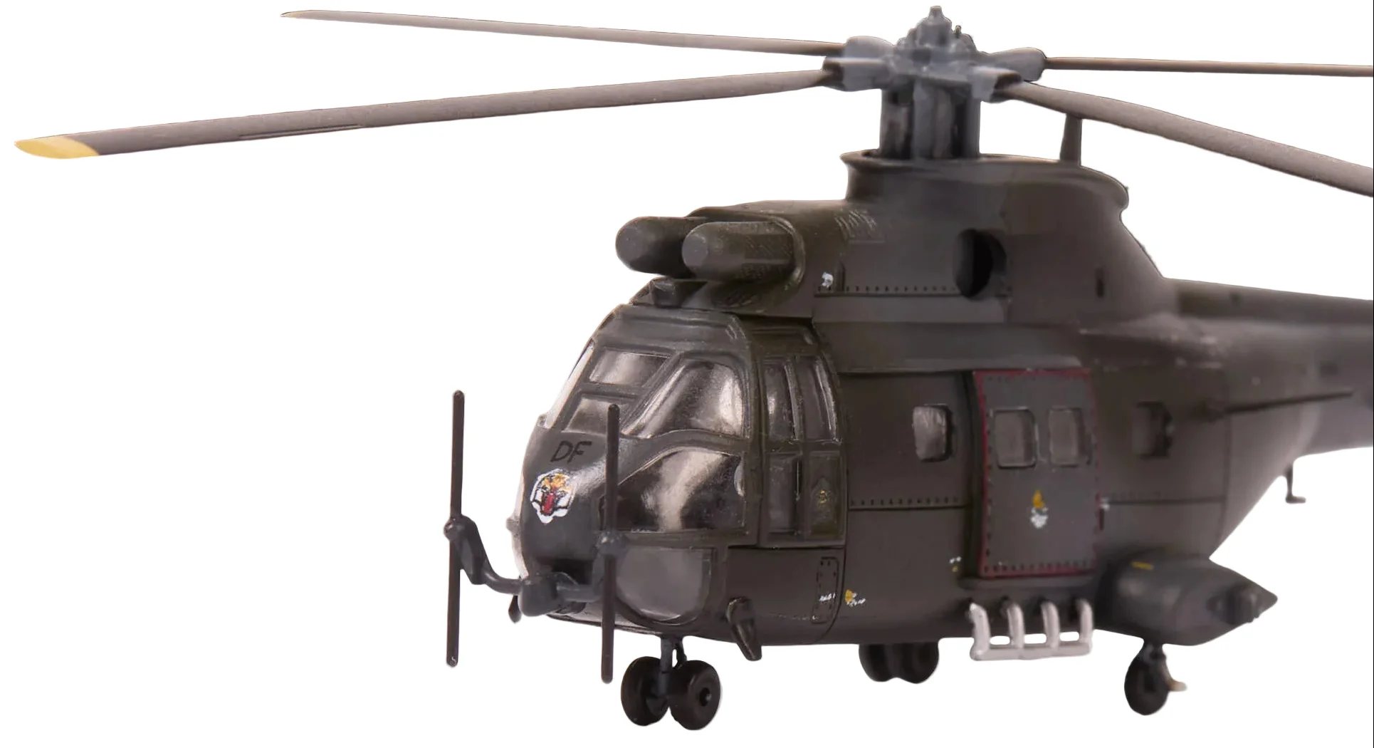 03746 Westland Puma HC.1 Model Kit - Image 4