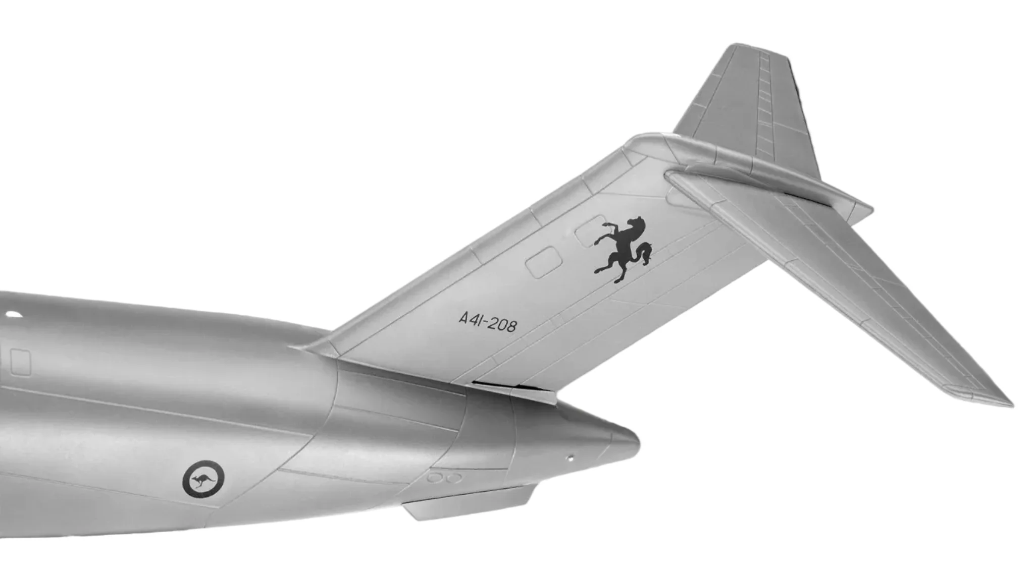 03747 British Boeing C-17A Globemaster III Model Kit - Image 5