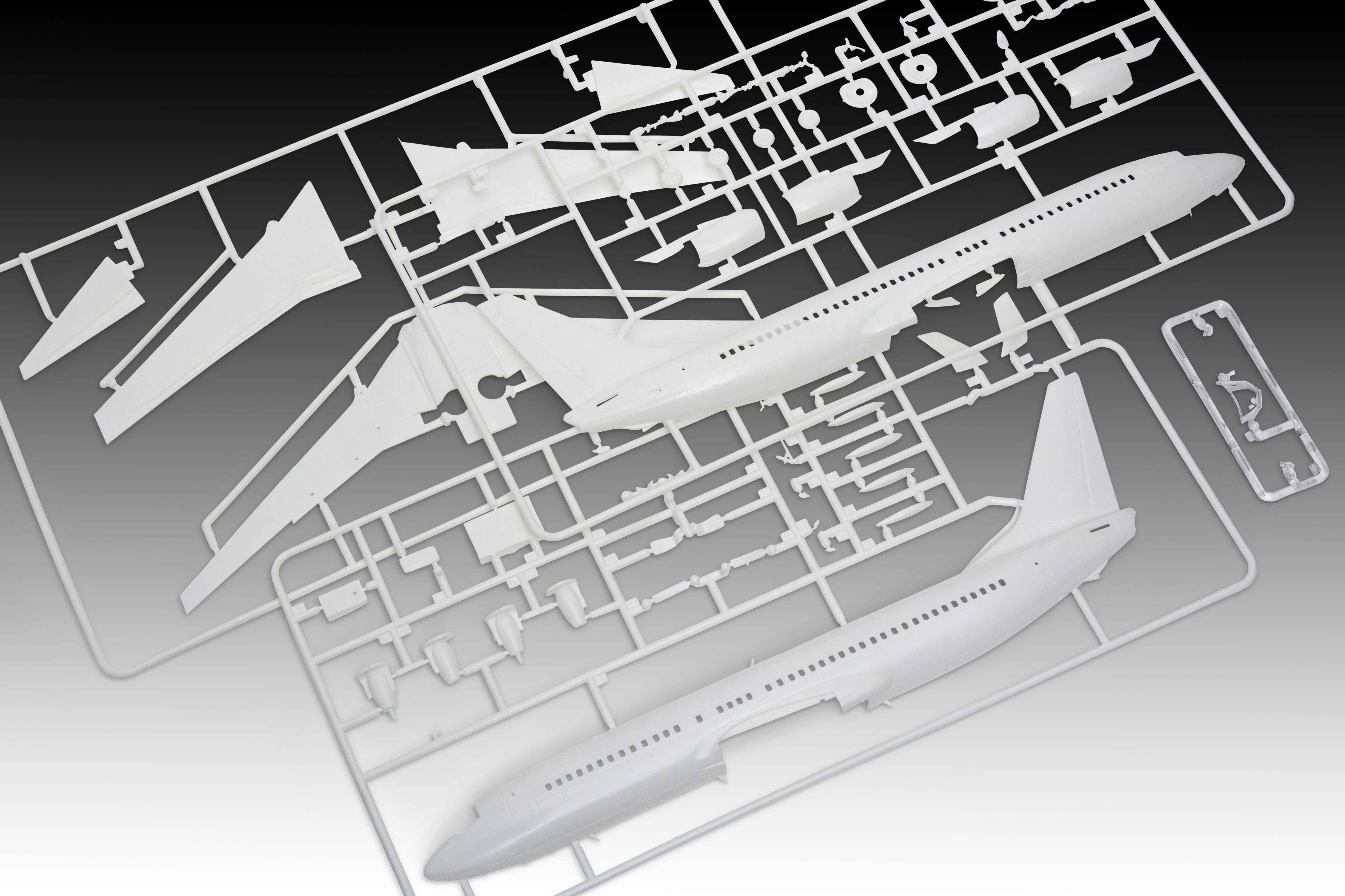 03772 Boeing 737-800 "Turkish Airlines" Model Kit - Image 7