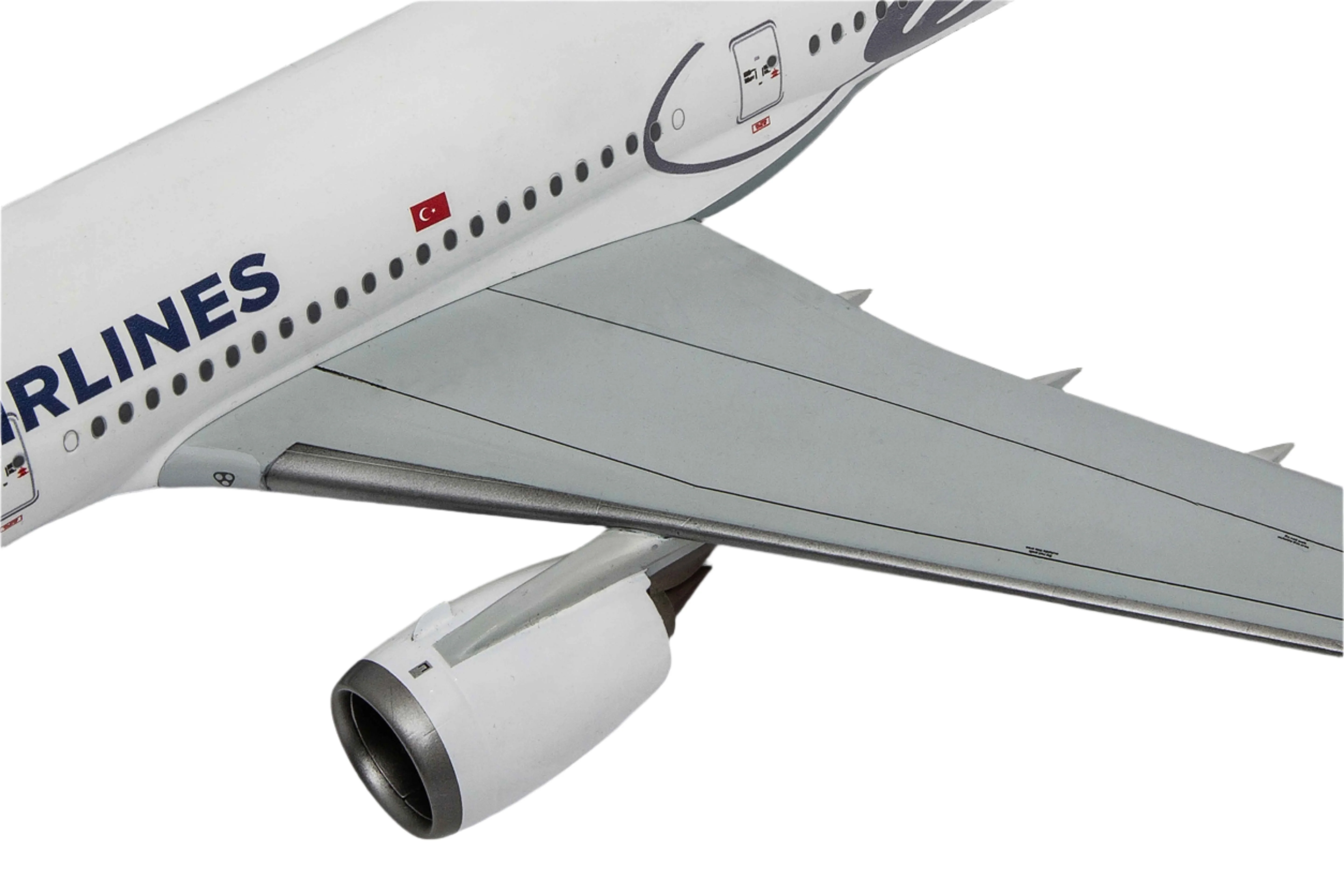 03773 Airbus A350-900 "Turkish Airlines" Model Kit - Image 4