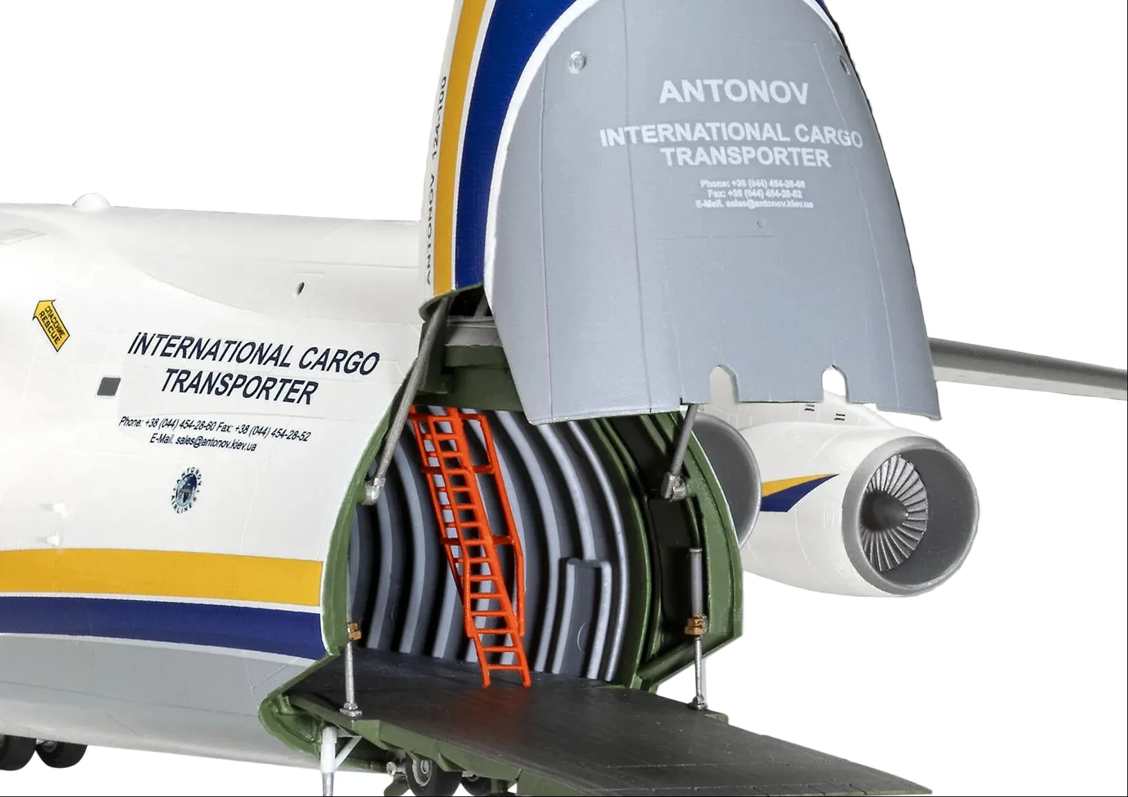 03807 Antonov An-124 "Ruslan" Model Kit - Image 6