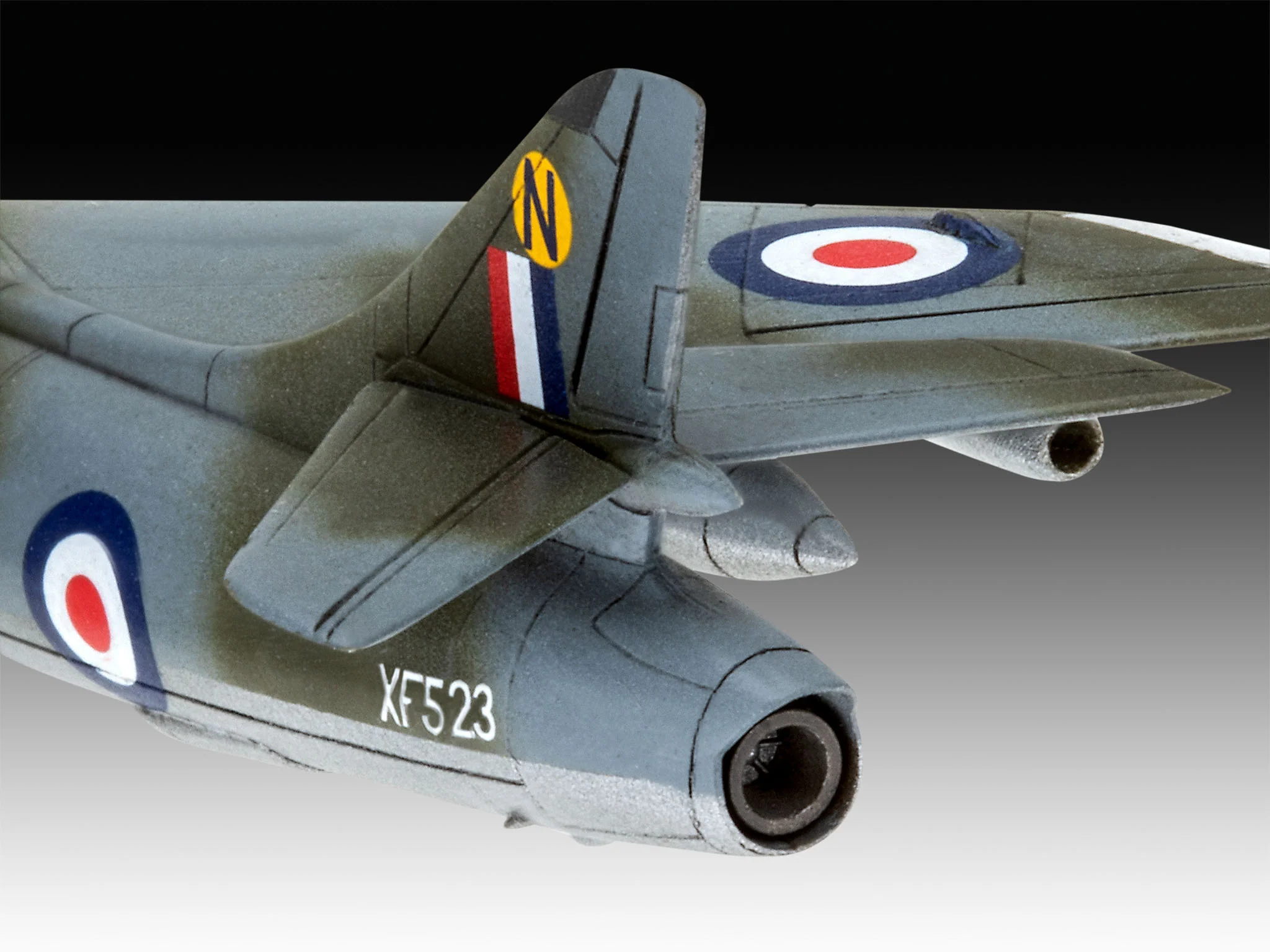 03833 British Hawker Hunter FGA.9 (1:144 Scale) Model Kit - Image 4