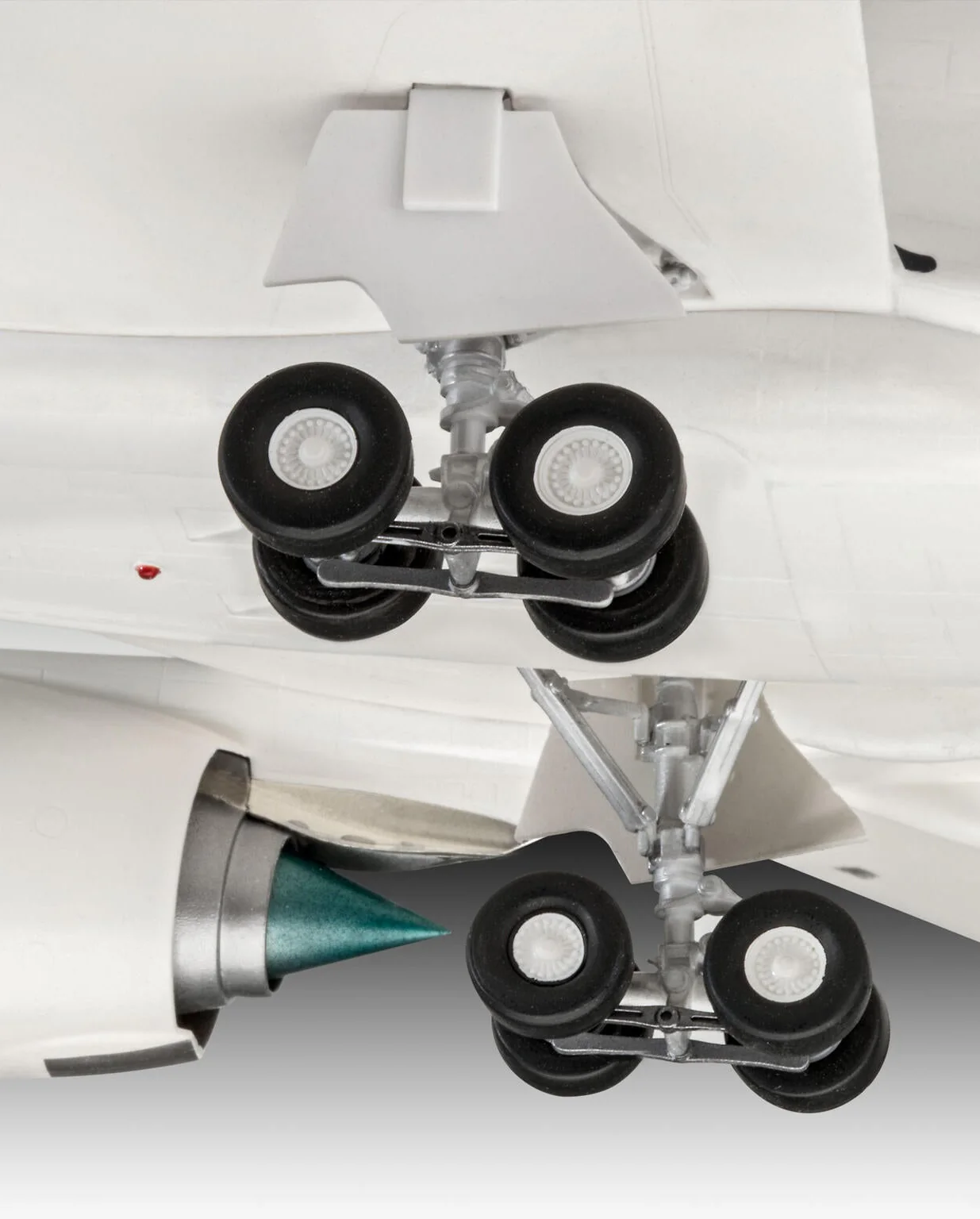 03881 Airbus A350-900 "Lufthansa" New Livery Model Kit - Image 4