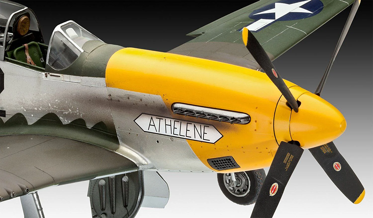 03944 P-51D-5NA Mustang (early version) (1:32 Scale) Model Kit - Image 3