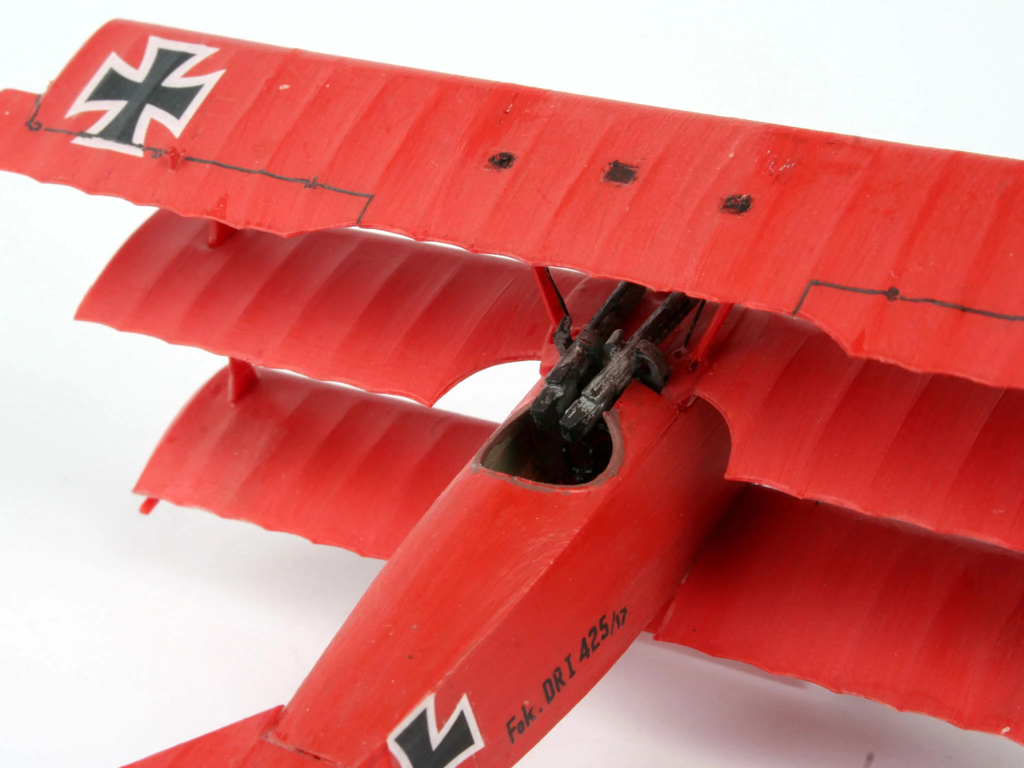 04116 Fokker Dr.1 Triplane Model Kit - Image 4