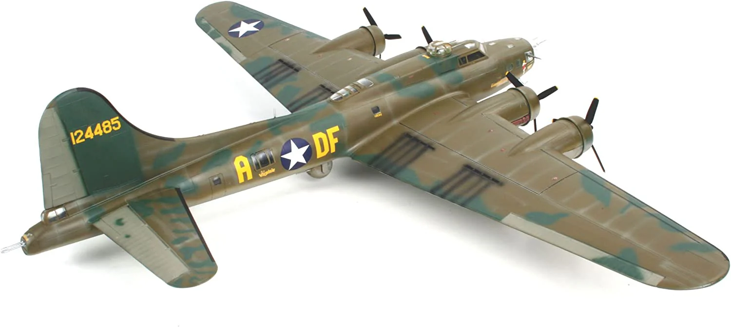 04297 B-17F Memphis Belle (1:48 Scale) Model Kit - Image 7