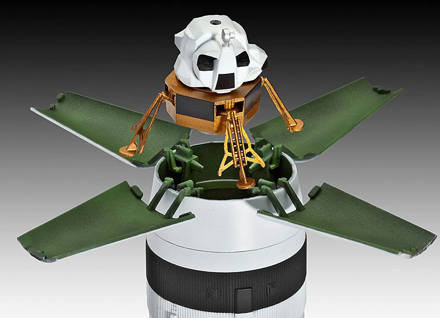 04909 Apollo Saturn V (1:144 Scale) Model Kit - Image 4