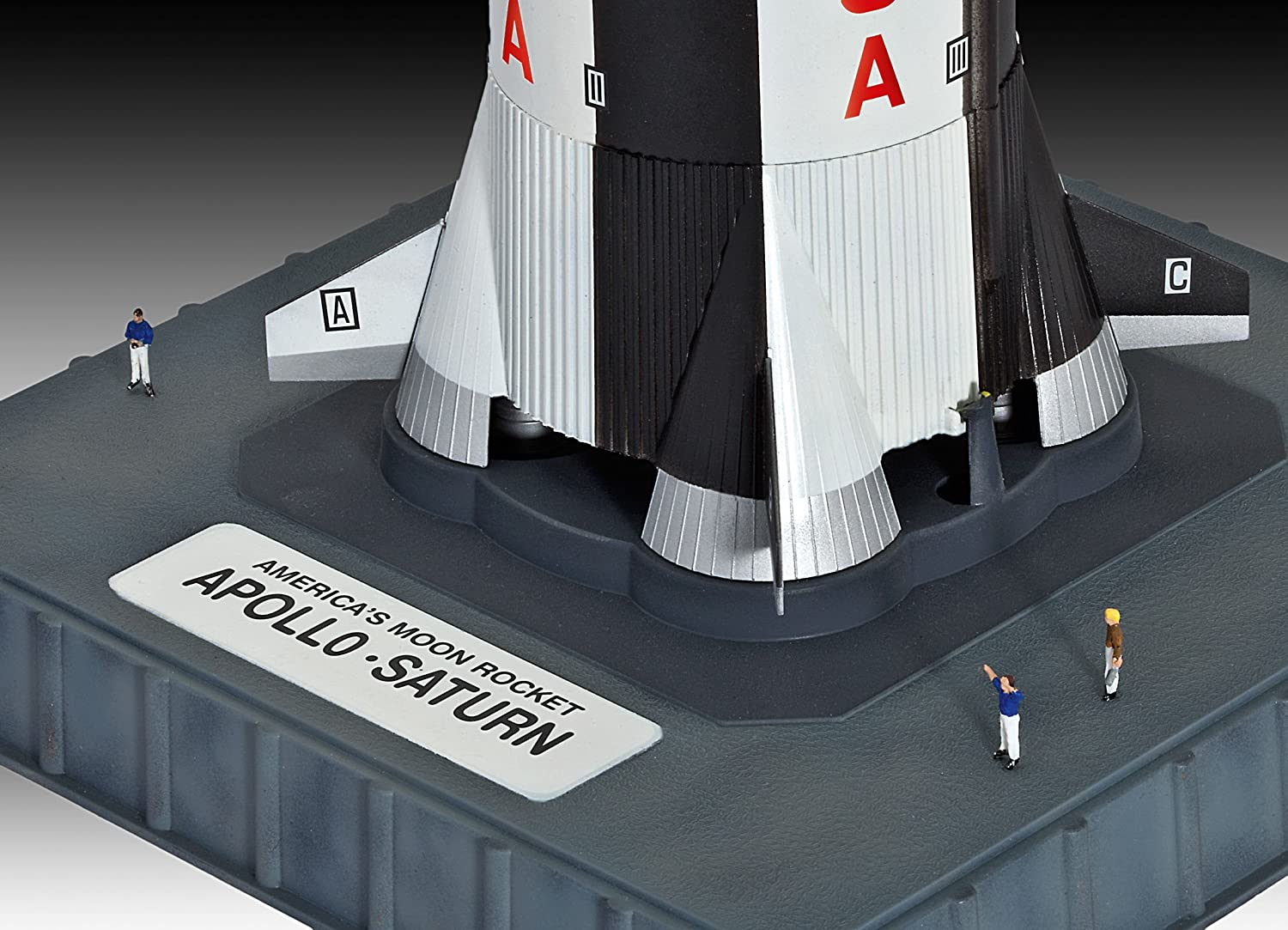 04909 Apollo Saturn V (1:144 Scale) Model Kit - Image 8
