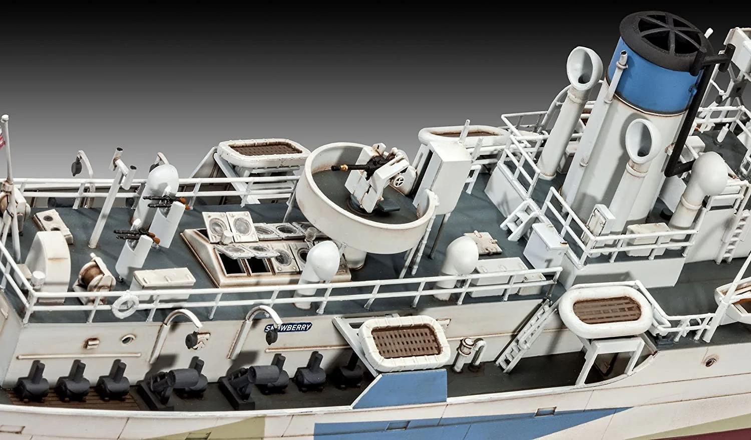 05132 Flower Class Corvette "HMCS Snowberry" (1:144 Scale) Model Kit - Image 5