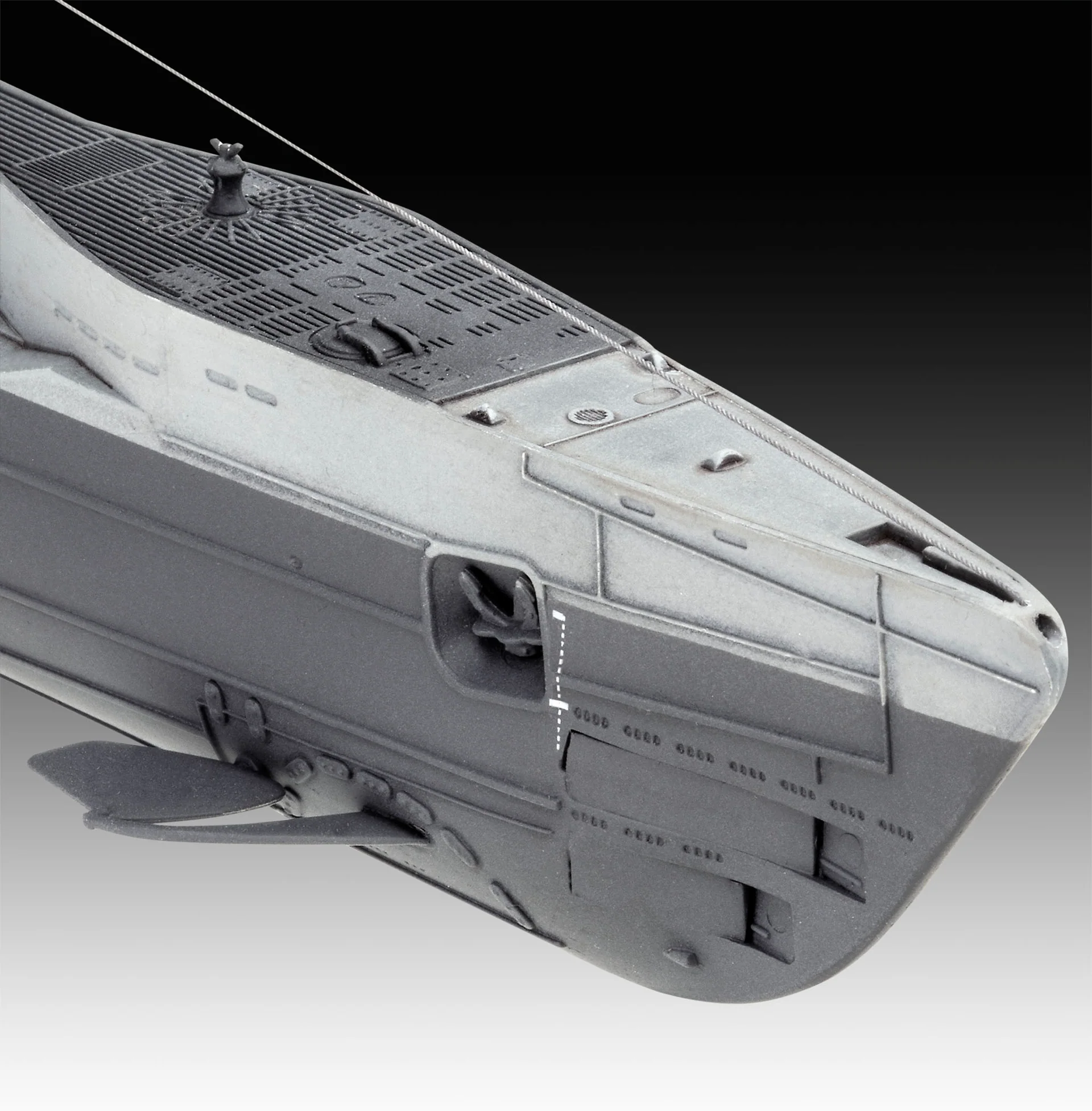 05167 German Submarine Type IX C/40 (U190) (1:144 Scale) Model Kit - Image 5