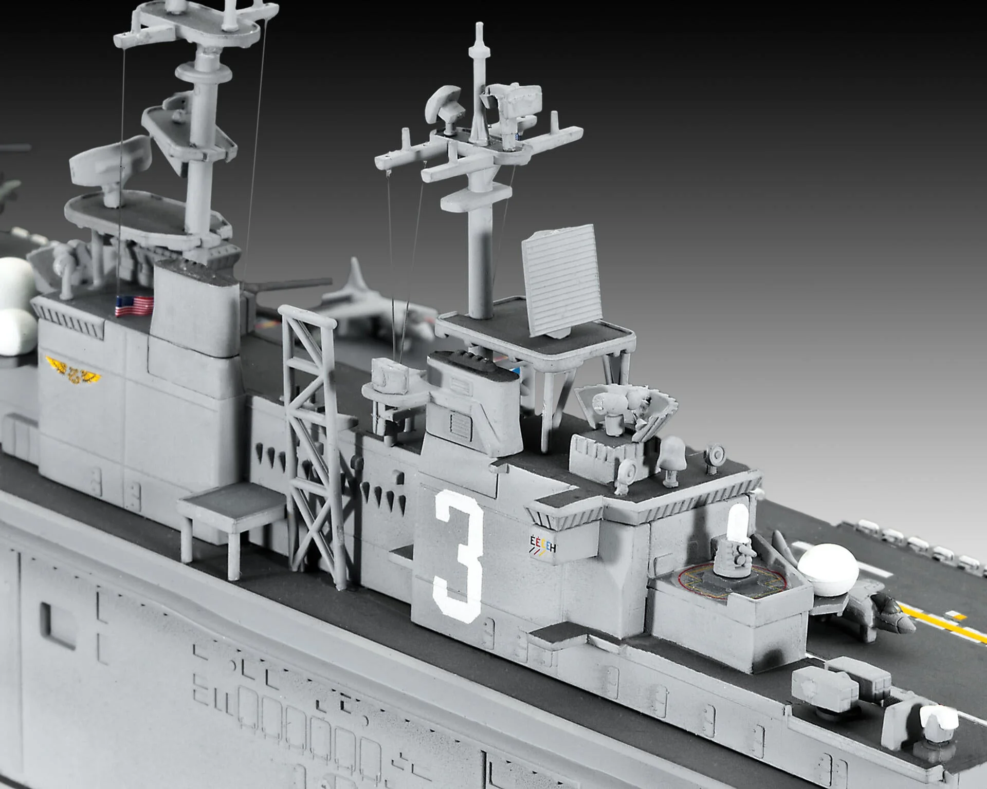 05178 US Navy Assault Carrier WASP Class Model Kit - Image 6