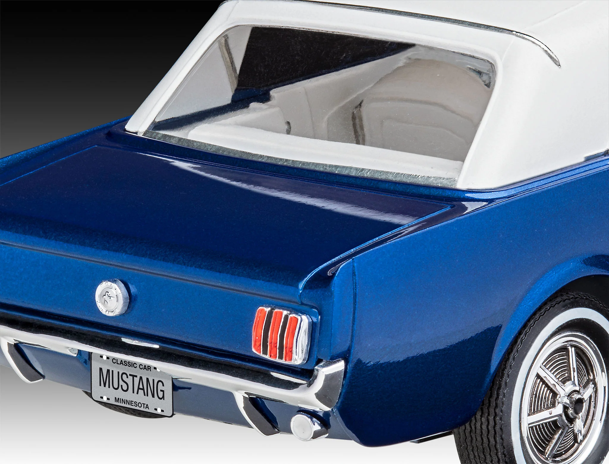 05647 Gift Set - Ford Mustang 60th Anniversary Model Kit - Image 4