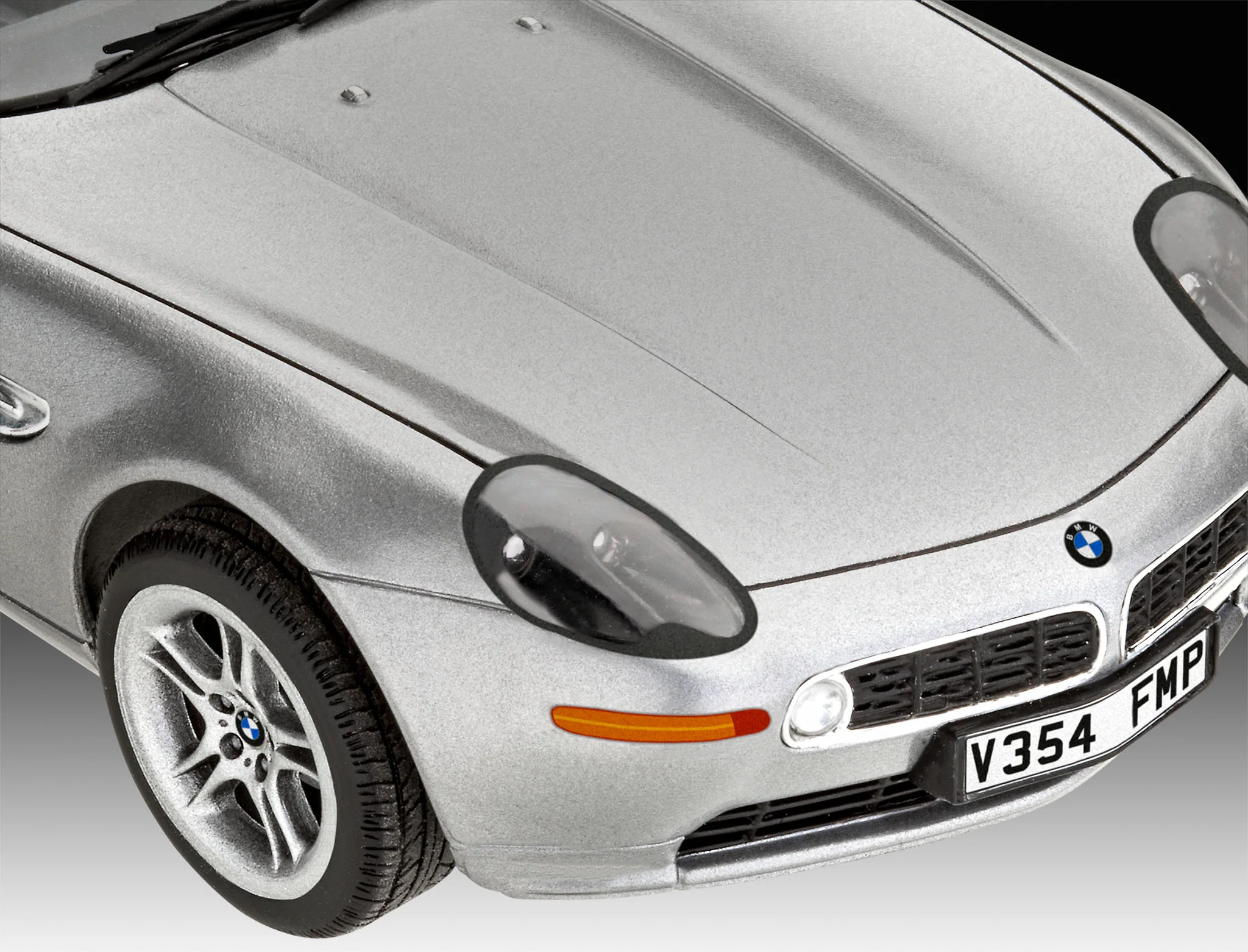 05662 James Bond BMW Z8 Gift Set (1:24 Scale) Kit - Image 6
