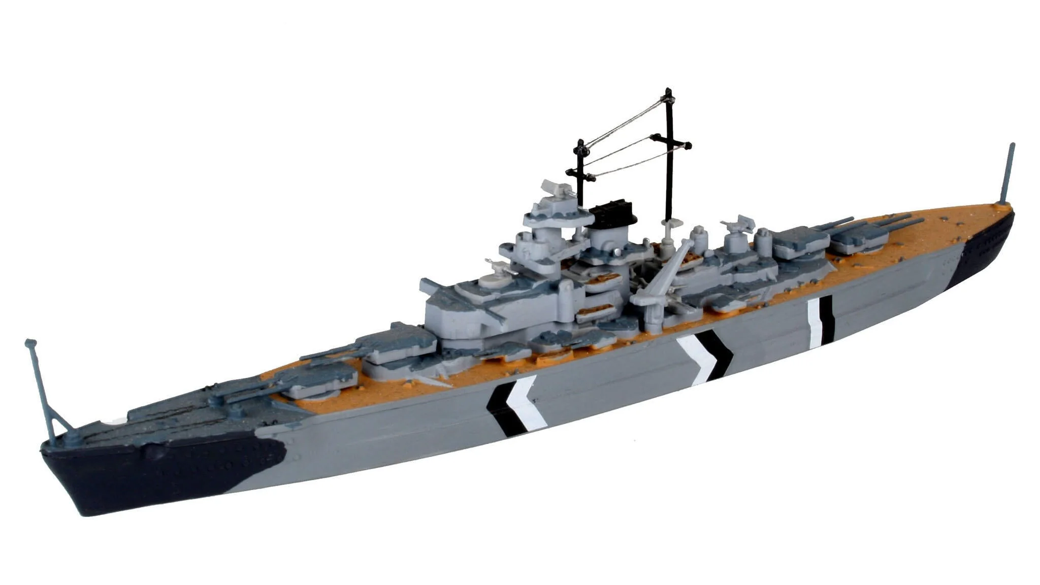 05802 German Battleship "Bismarck" Model Kit - Image 3