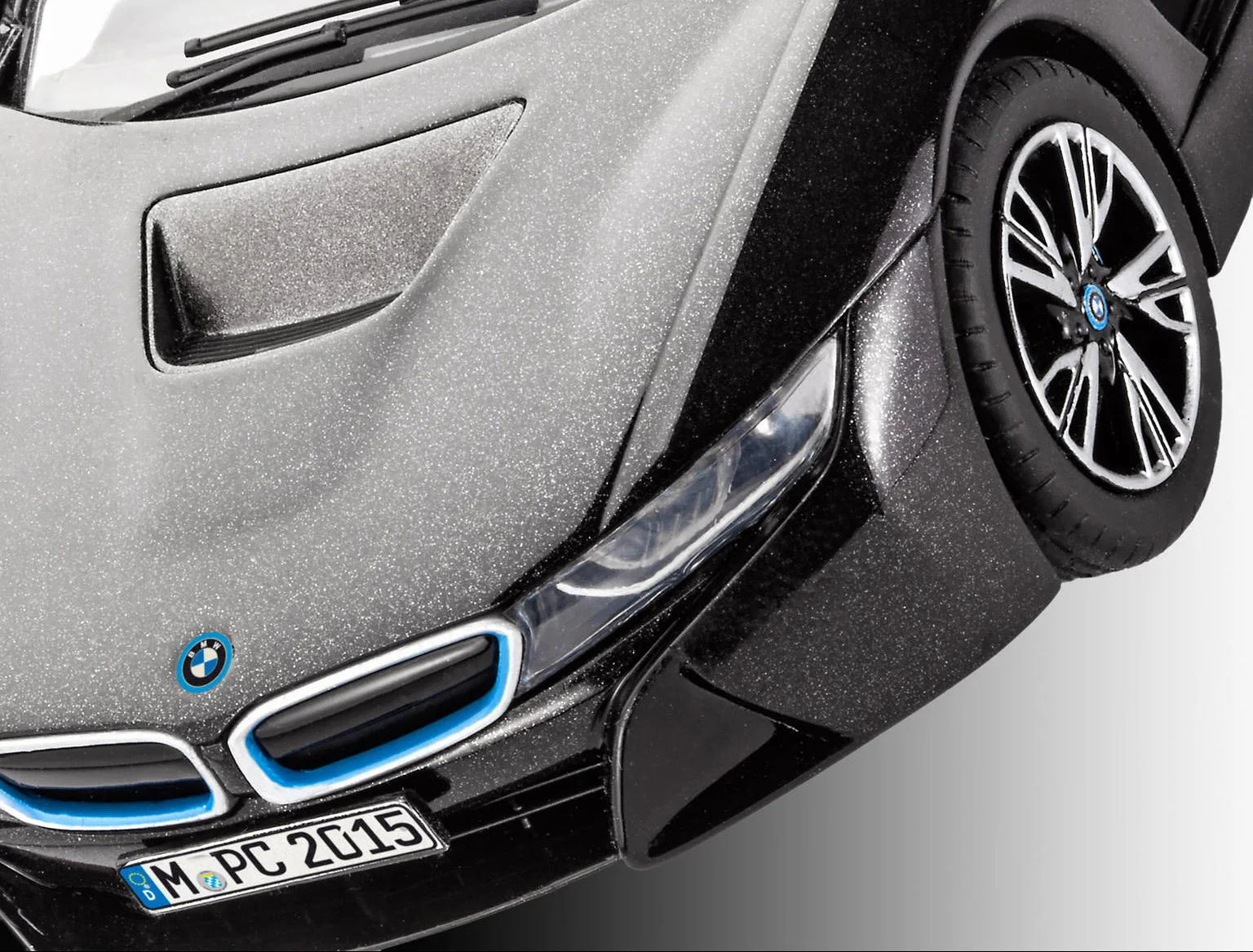 07008 BMW i8 Model Kit - Image 3
