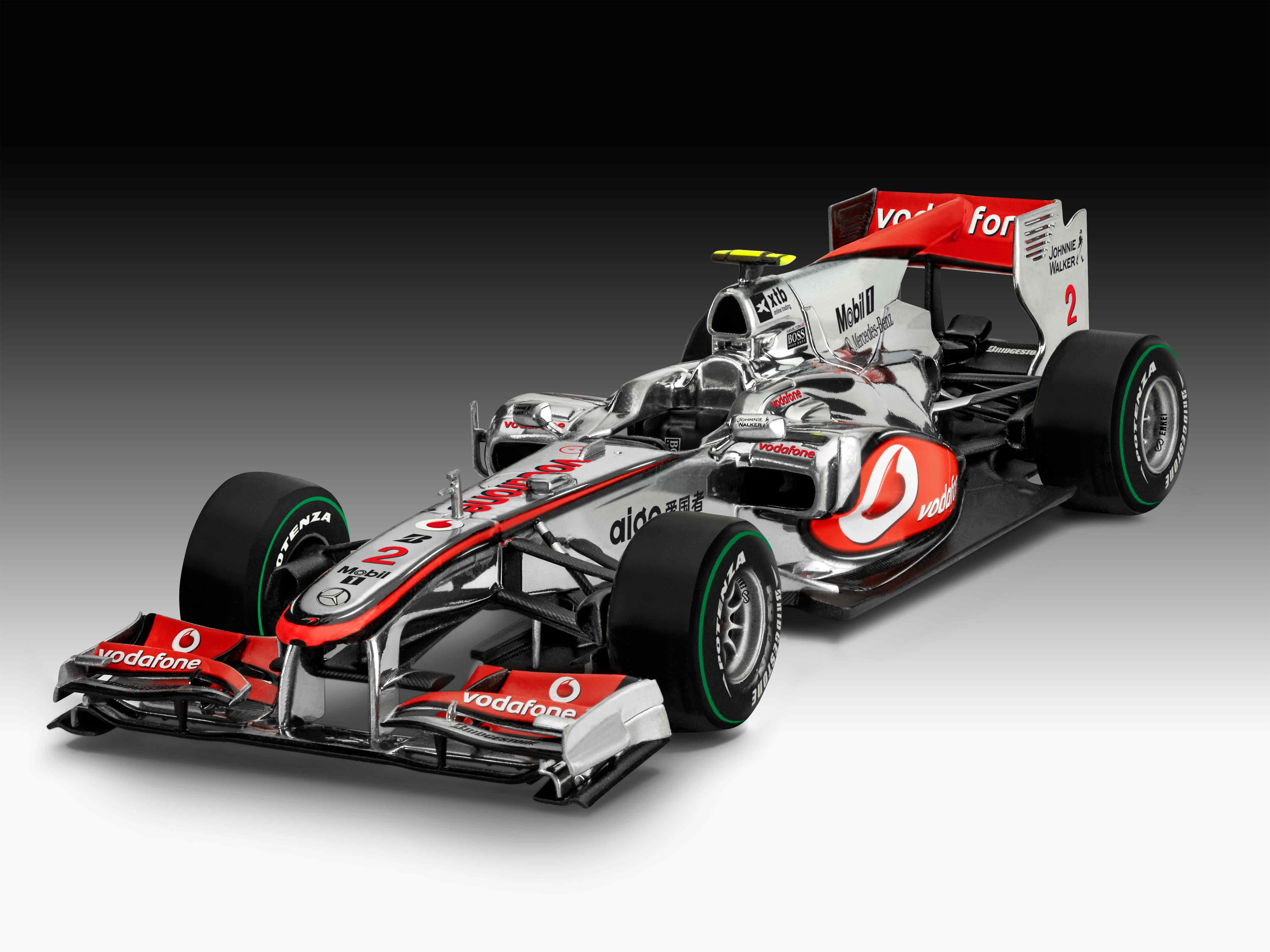 07096 Vodafone McLaren Mercedes MP4-25 "L. Hamilton" Model Kit - Image 4