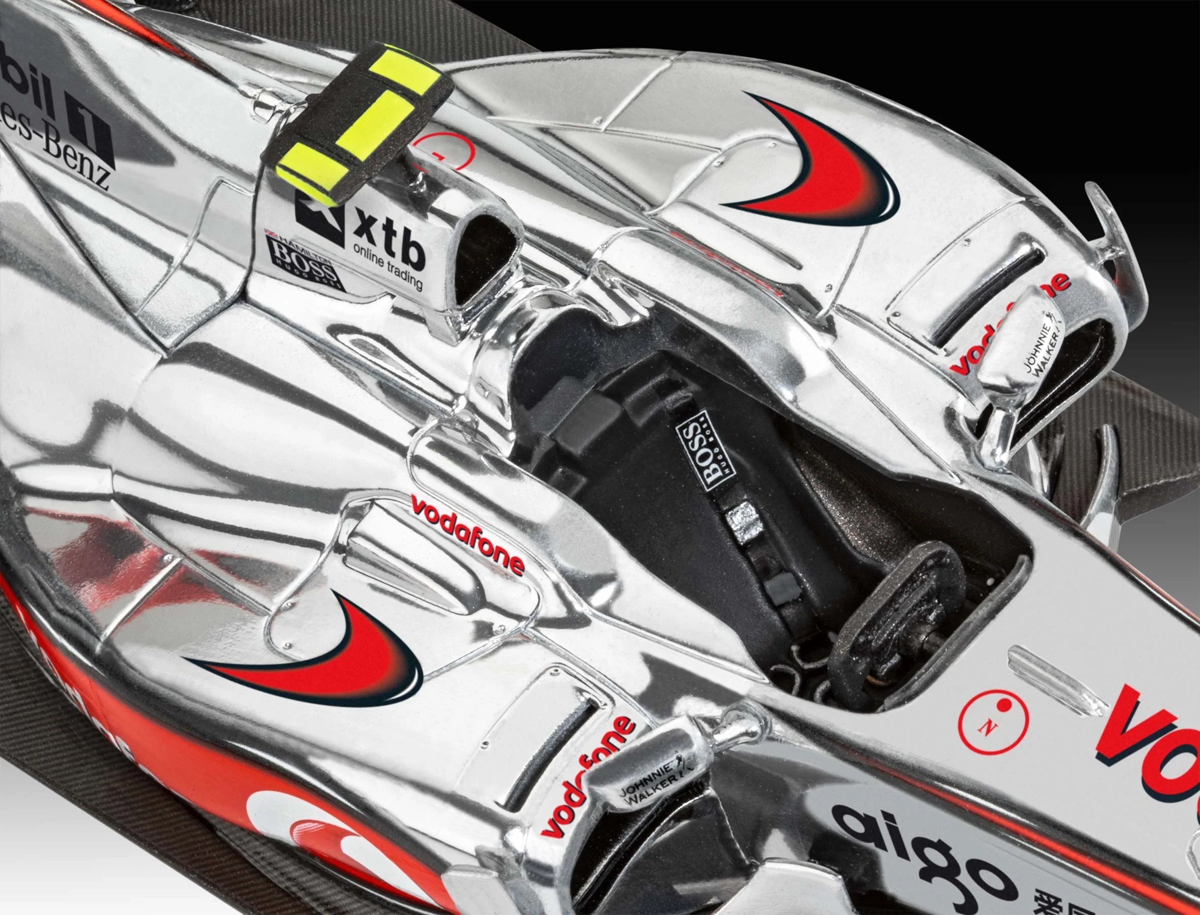 07096 Vodafone McLaren Mercedes MP4-25 "L. Hamilton" Model Kit - Image 6