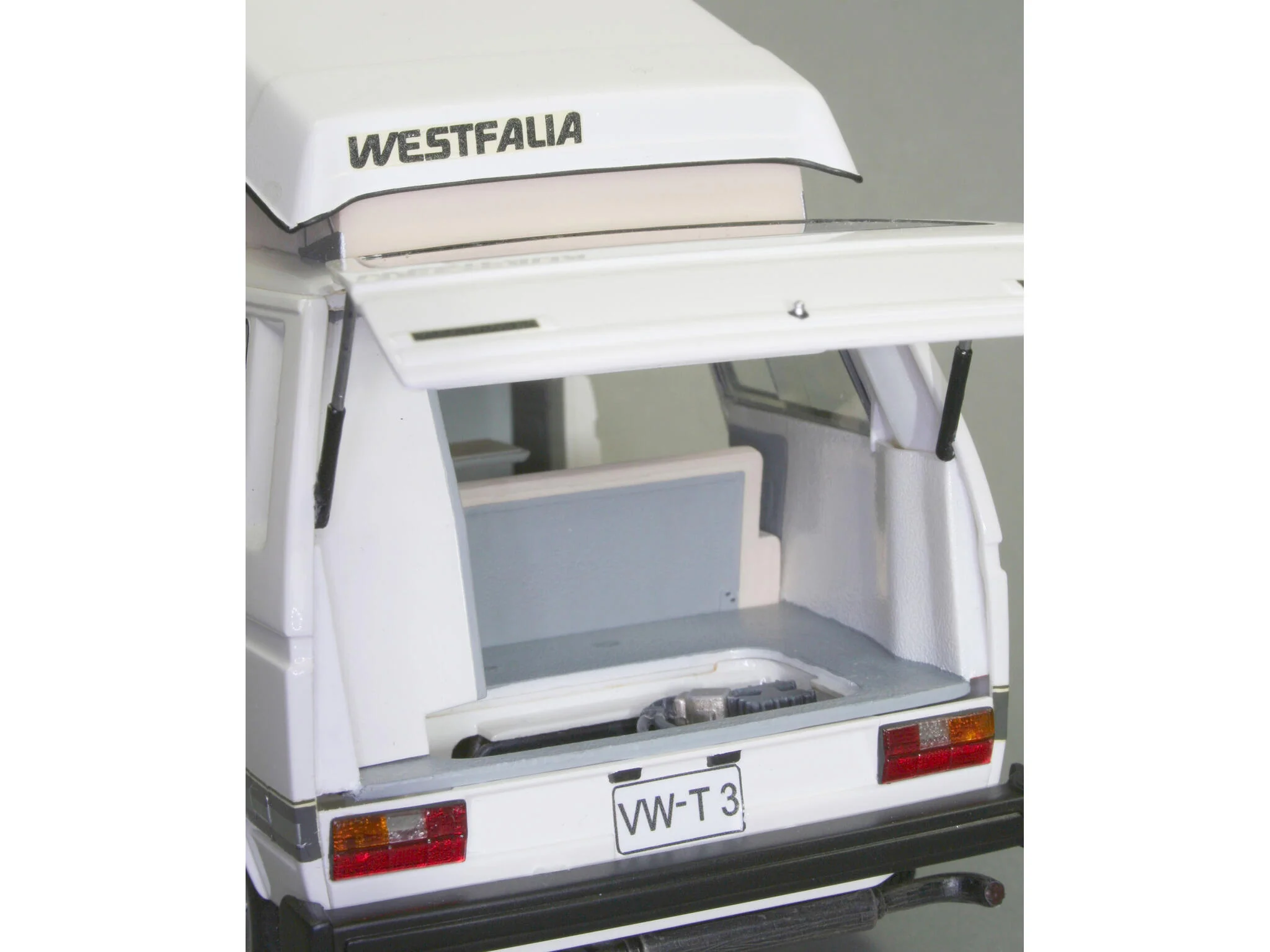 07344 VW T3 Camper "Westfalia Joker" Model Kit - Image 4