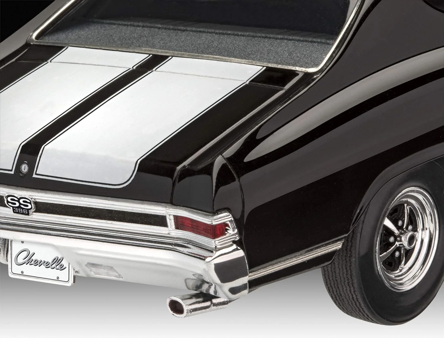 07662 1968 ChevyTM ChevelleTM SSTM 396 (1:25 Scale) Model Kit - Image 5