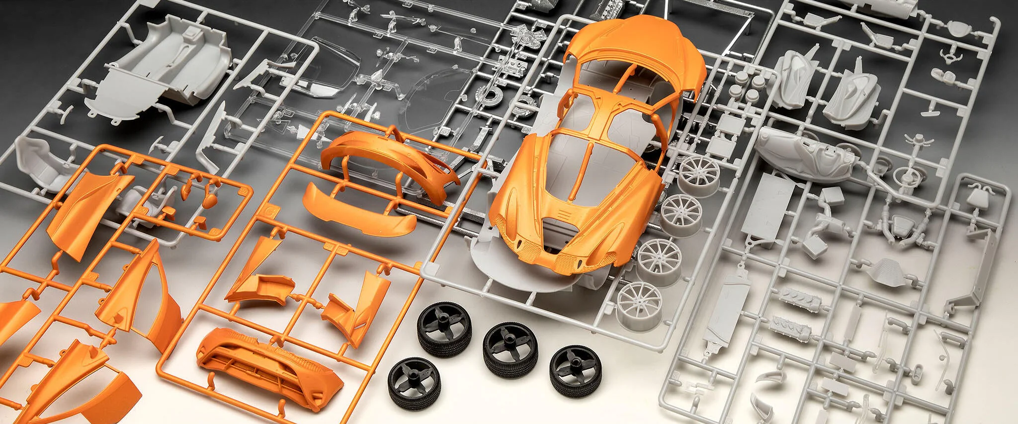 07734 McLaren 750S Model Kit - Image 7