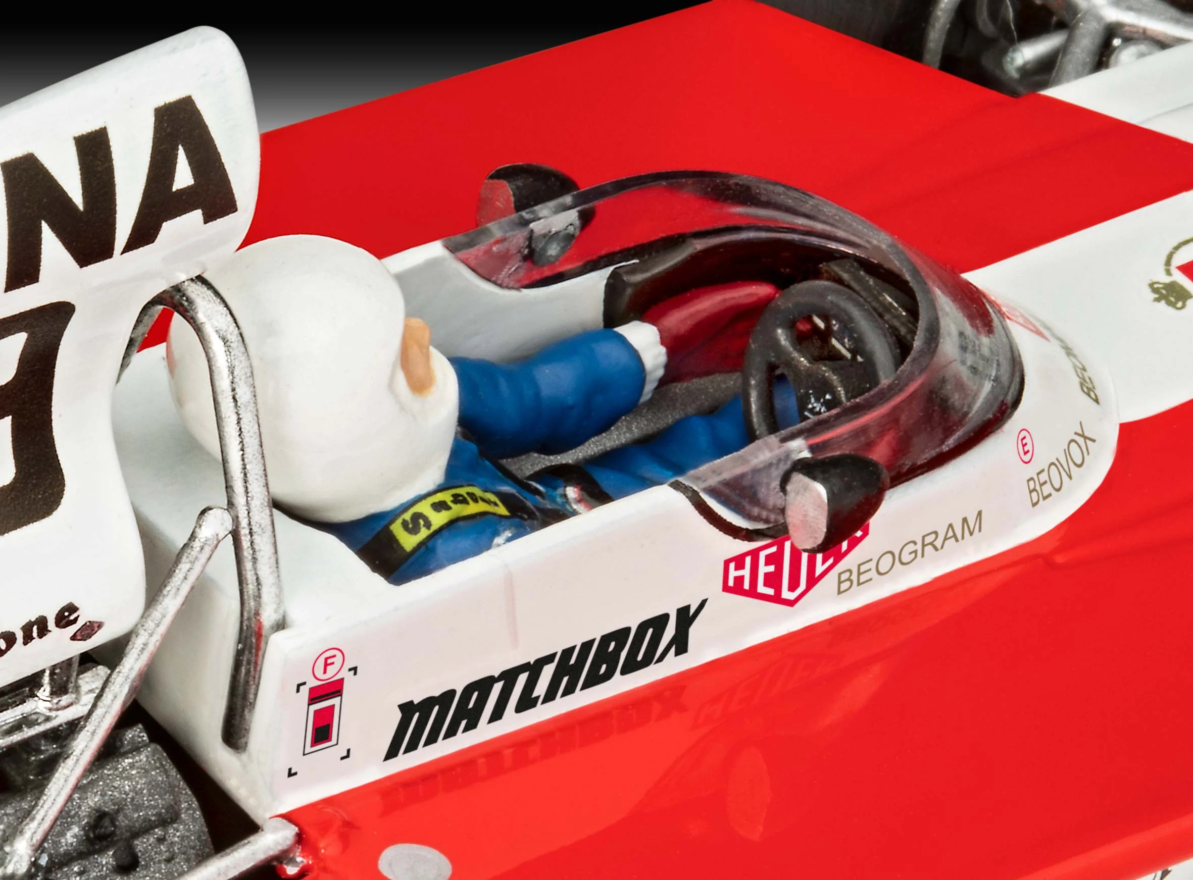07739 Surtees TS16/03 Model Kit - Image 8