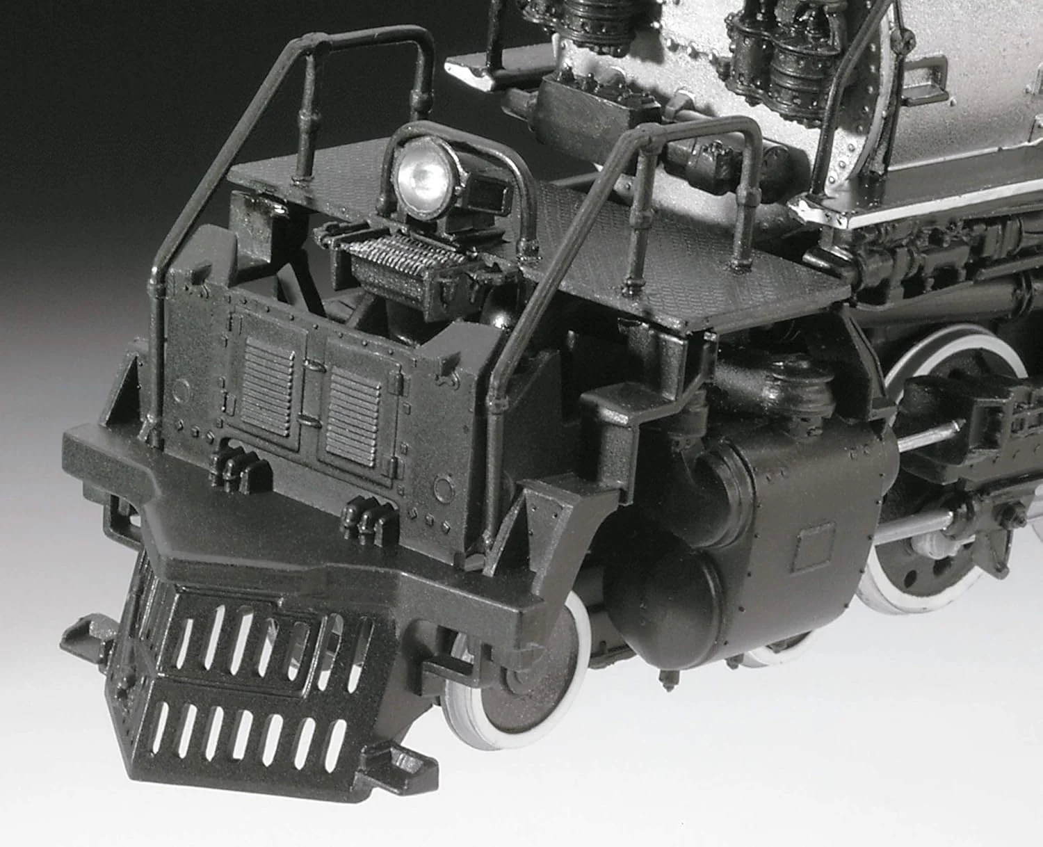 62165 Model Set Big Boy Locomotive (1:87 Scale) Plastic Model Kit - Image 2