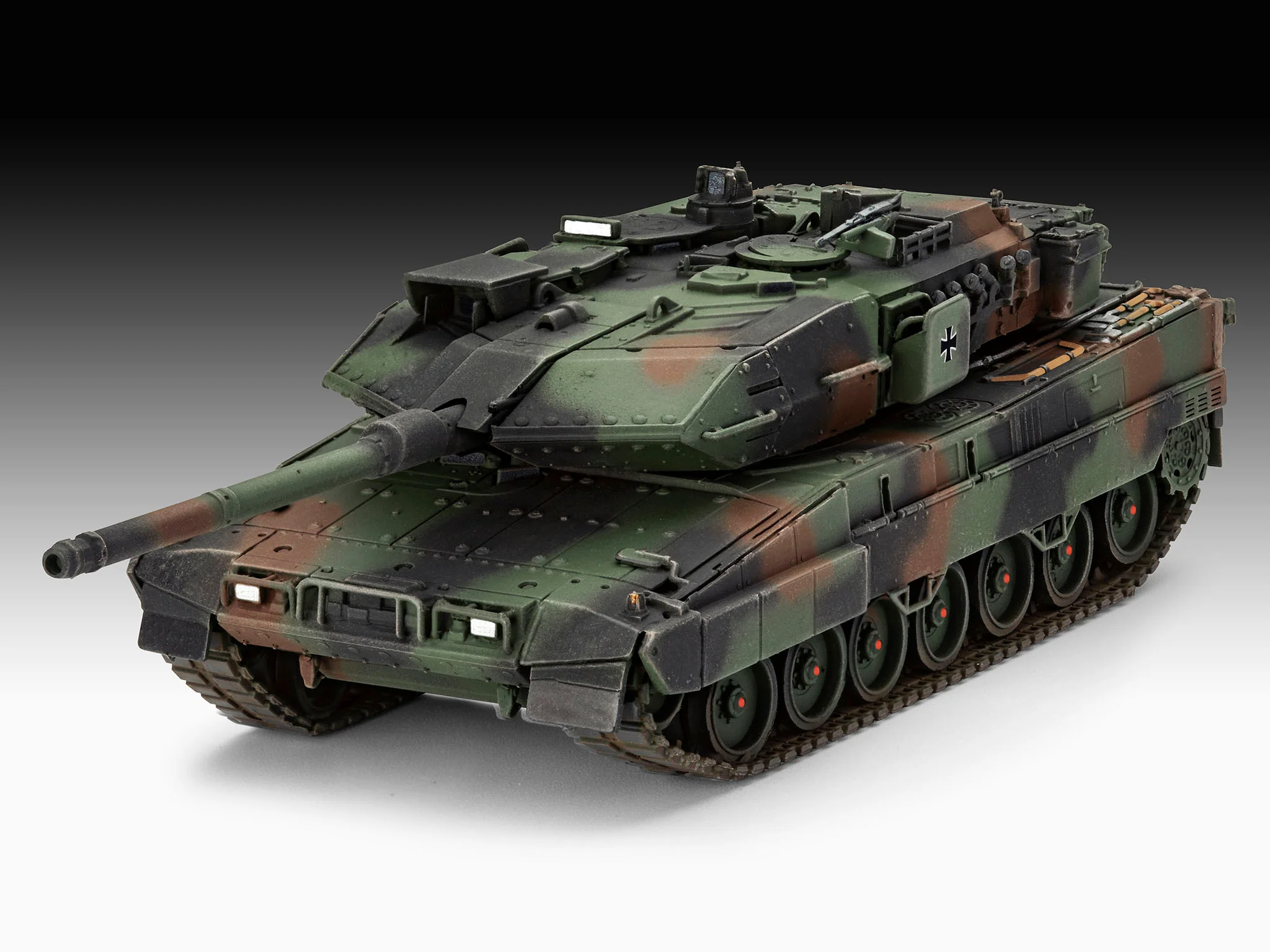 63355 Model Set Leopard 2A7V Model Kit - Image 3