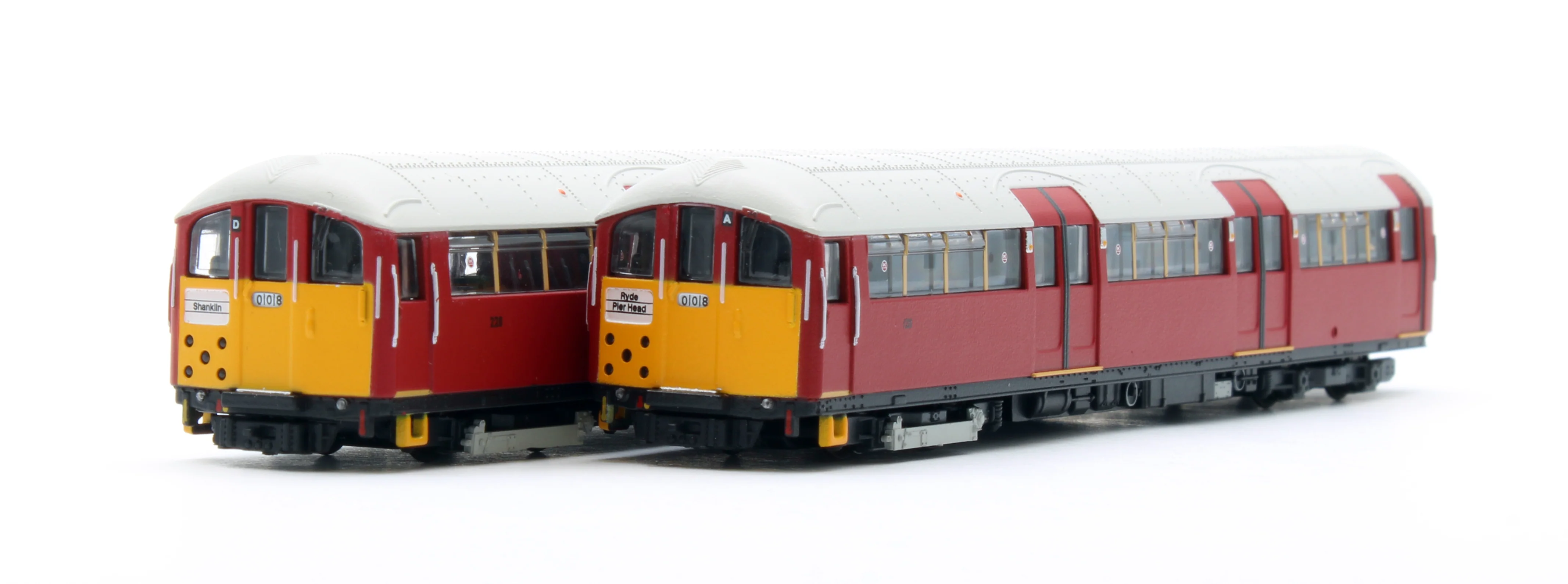 RT-N-LU1938-MAR202B Class 483 - Isle of Wight "LT" Maroon Set 008 2-Car EMU - Image 10