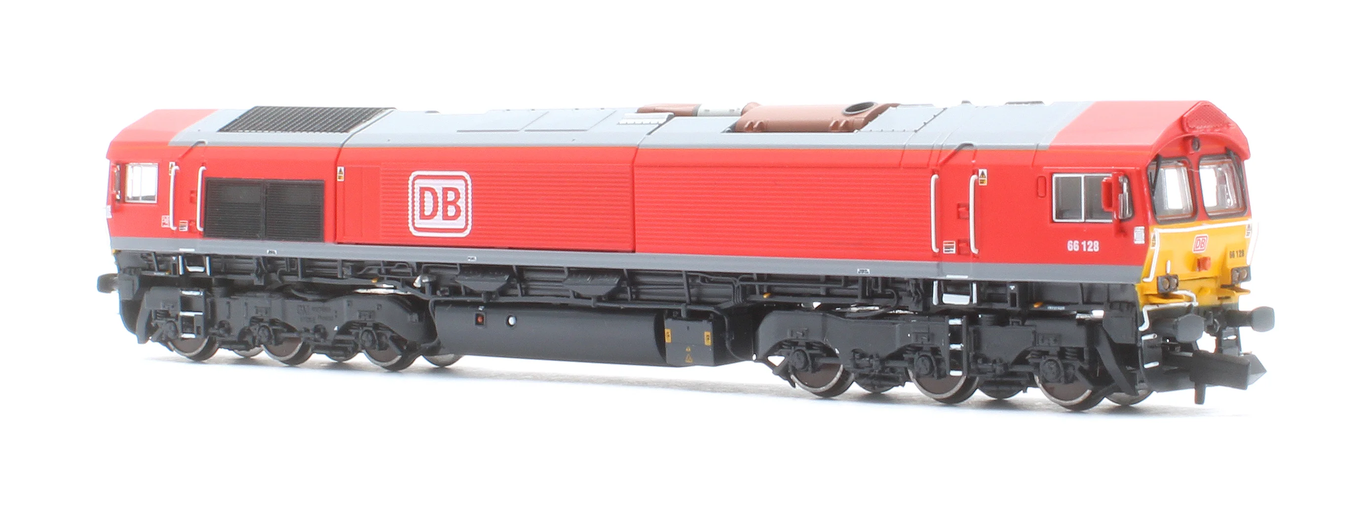 RT-N66-DB-128DCC Class 66 66128 DB Cargo Revised Lights Diesel Locomotive - DCC Sound - Image 2
