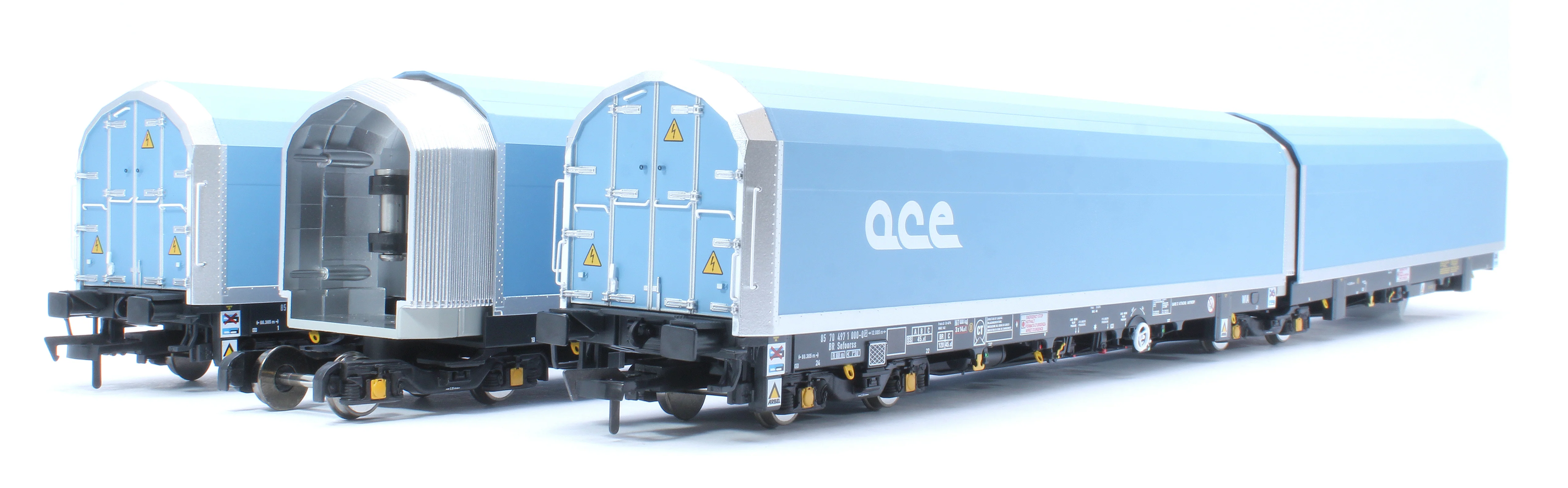 RT-OO-WIA-401D OO/4mm 5-car Arbel WIA car carrier with RfD squadron and ACE branding. Wagon 85 70 4971 000-0