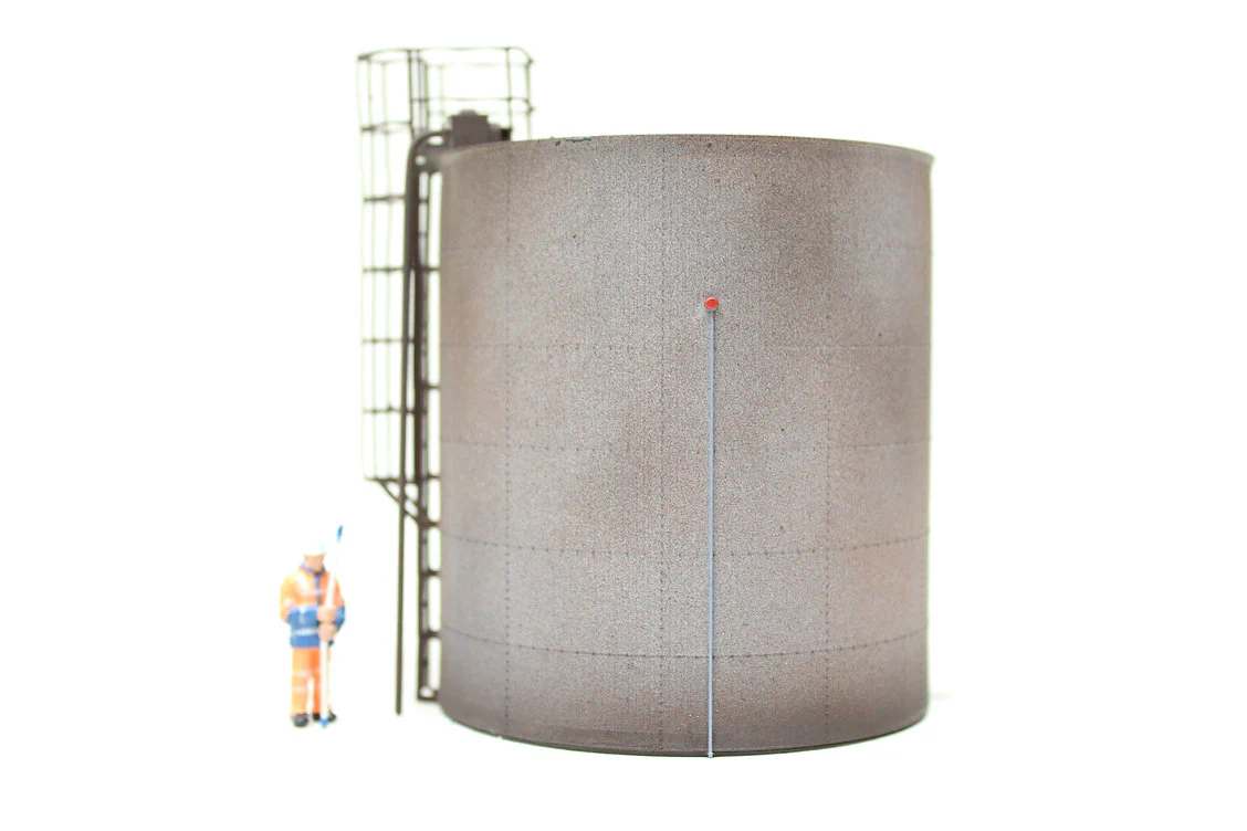 BS5042 Riveted Tank 70mm diameter - Rusty - Image 2